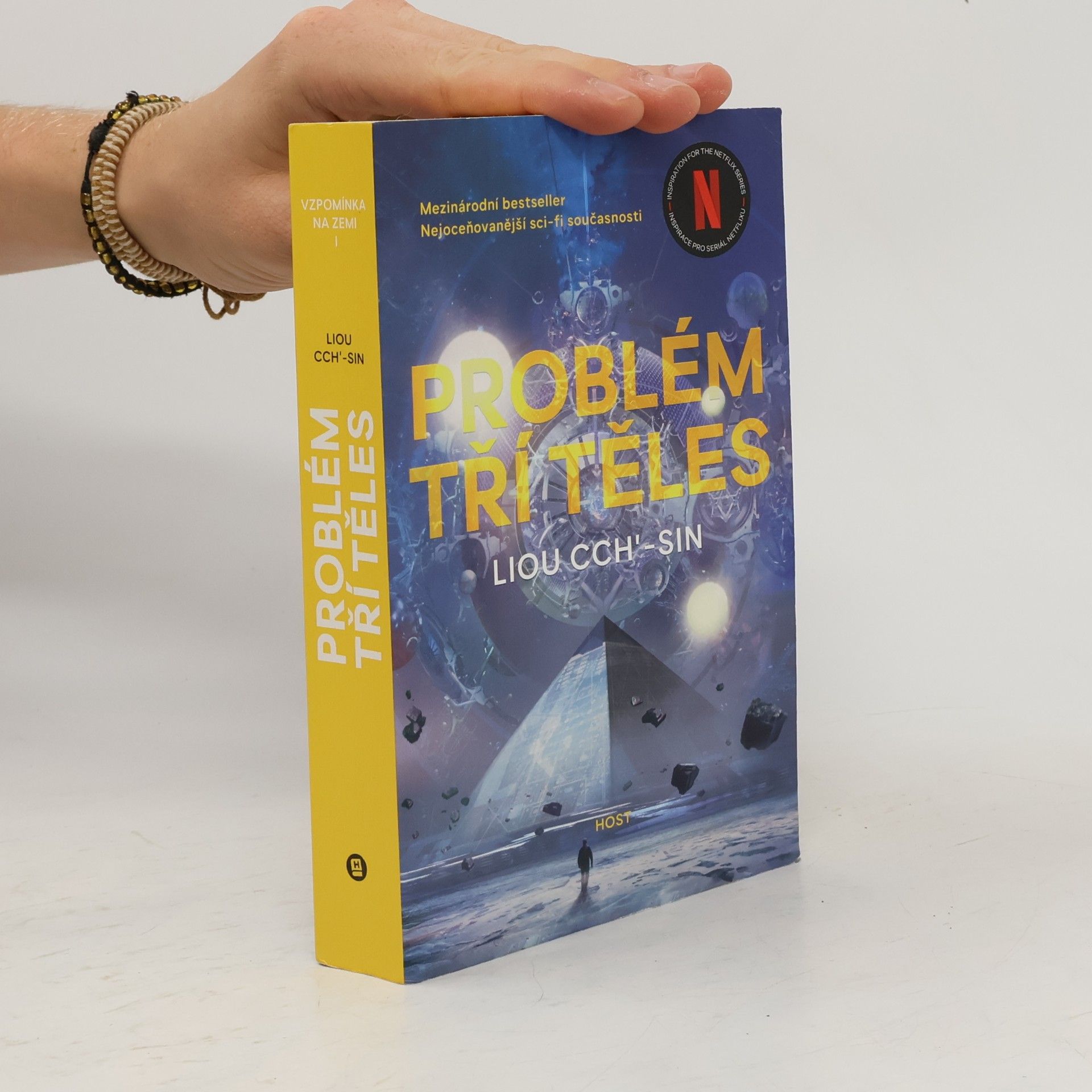 Cixin Liu Problém tří těles