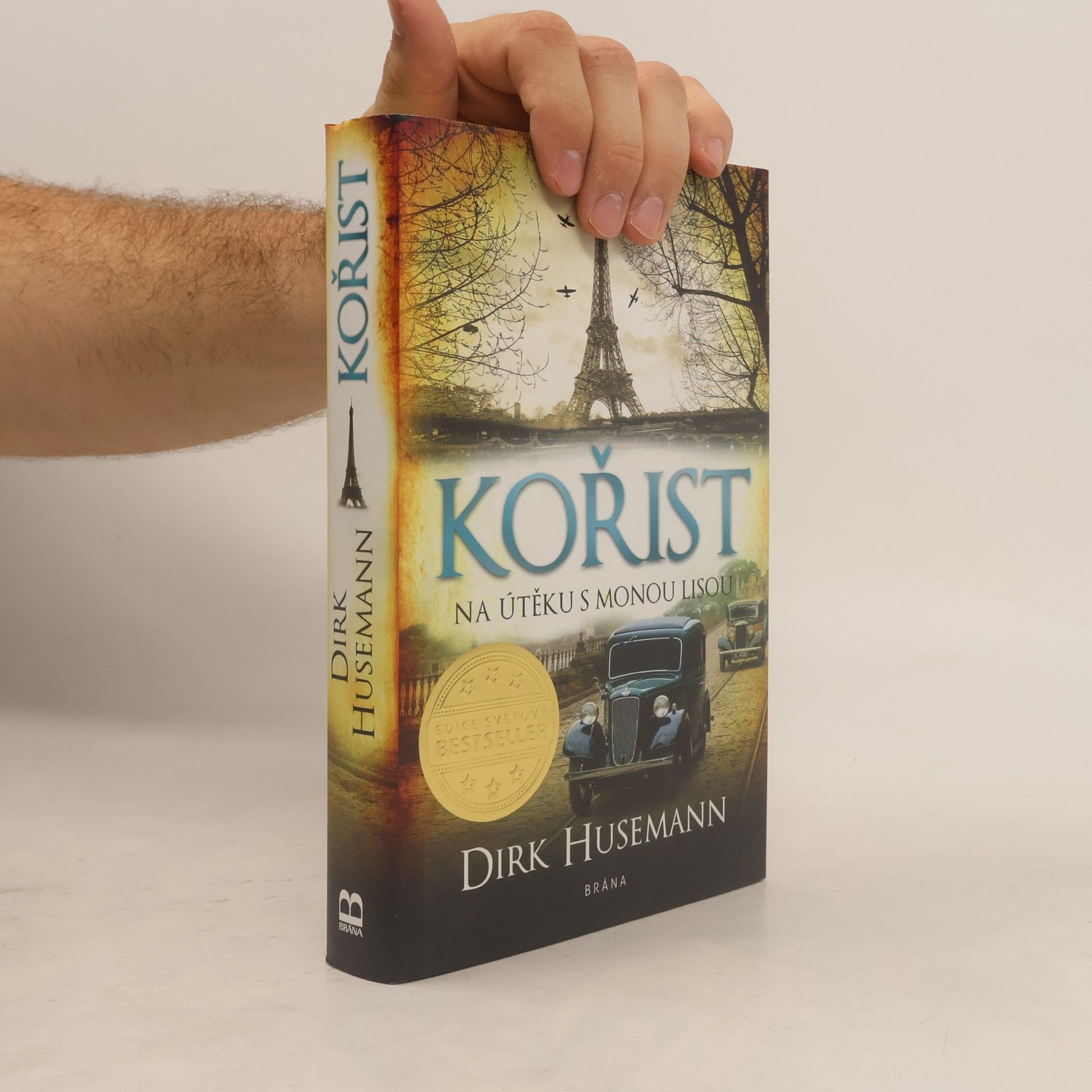 Dirk Husemann Kořist : na útěku s Monou Lisou