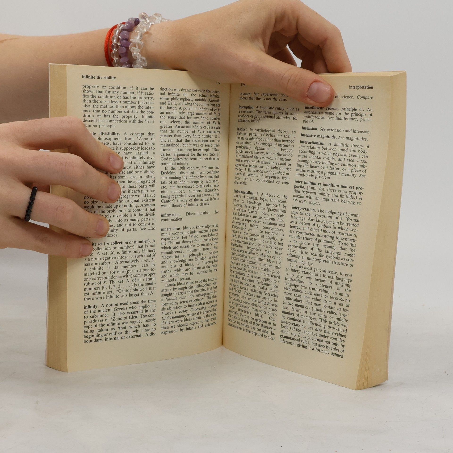 Autorenkollektiv A Dictionary of Philosophy