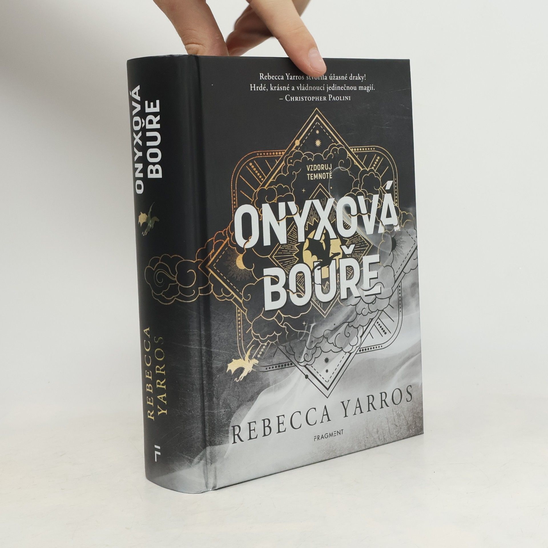 Rebecca Yarros Onyxová bouře