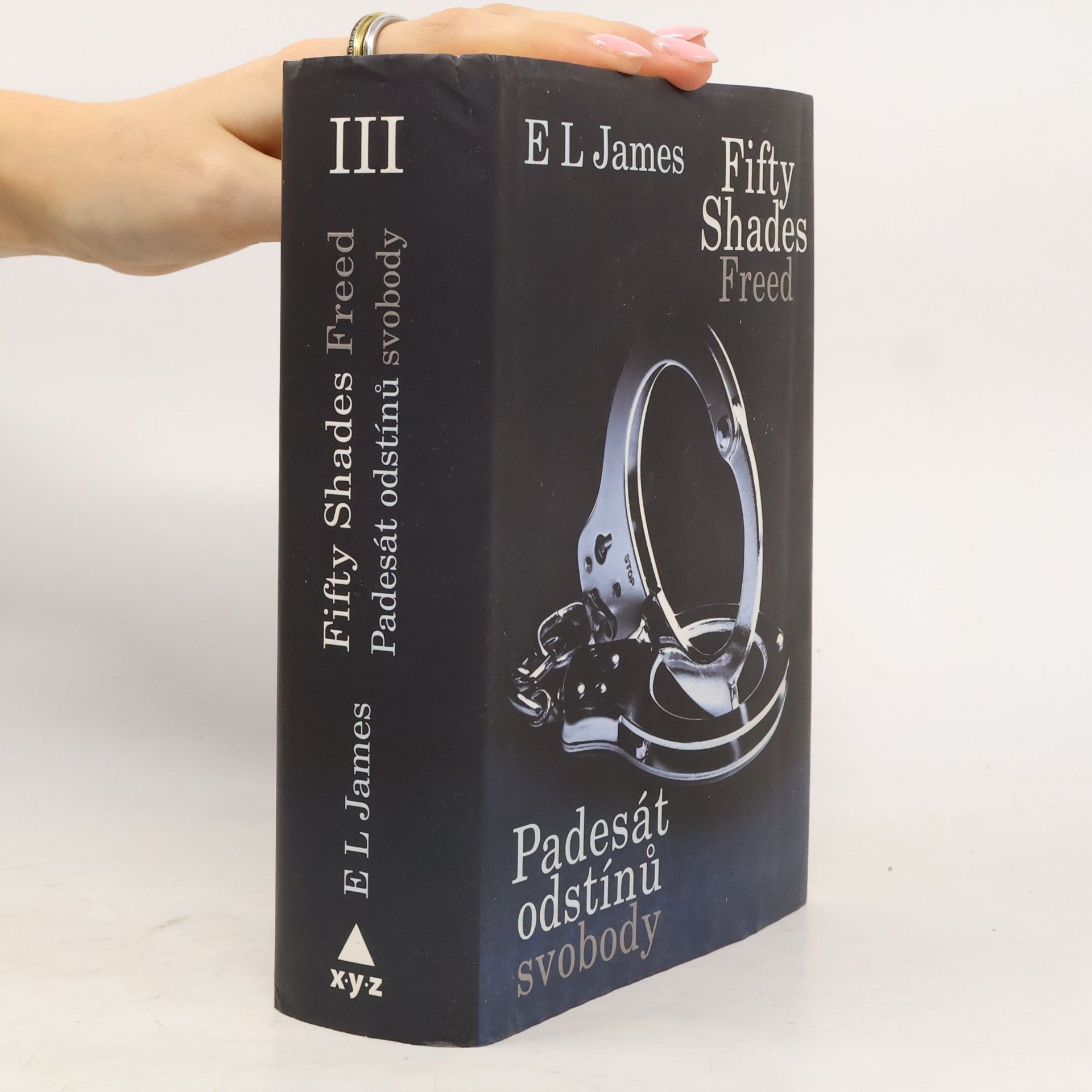 E. L. James Padesát odstínů svobody