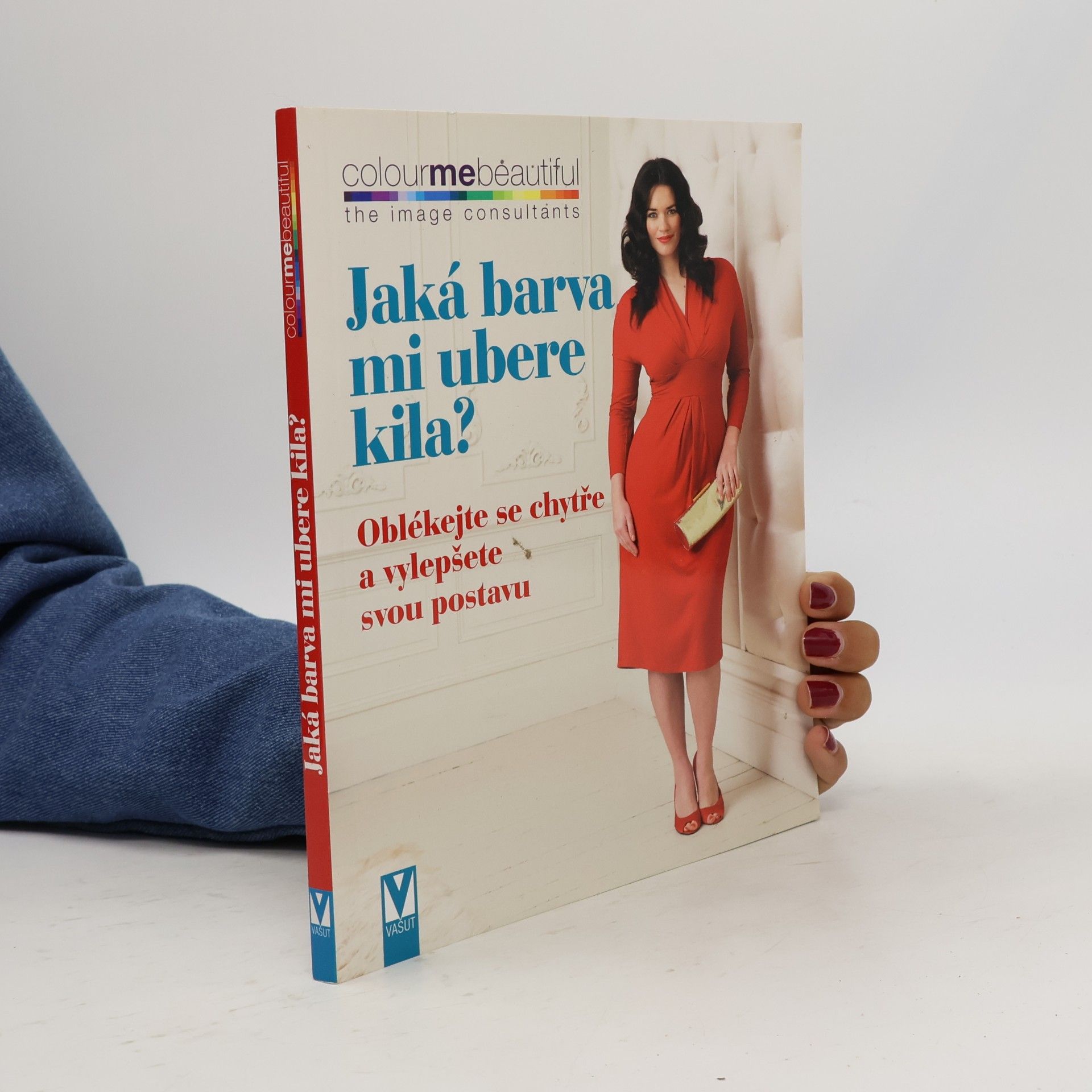 Jaká barva mi ubere kila? Oblékejte se chytře a vylepšete svou postavu