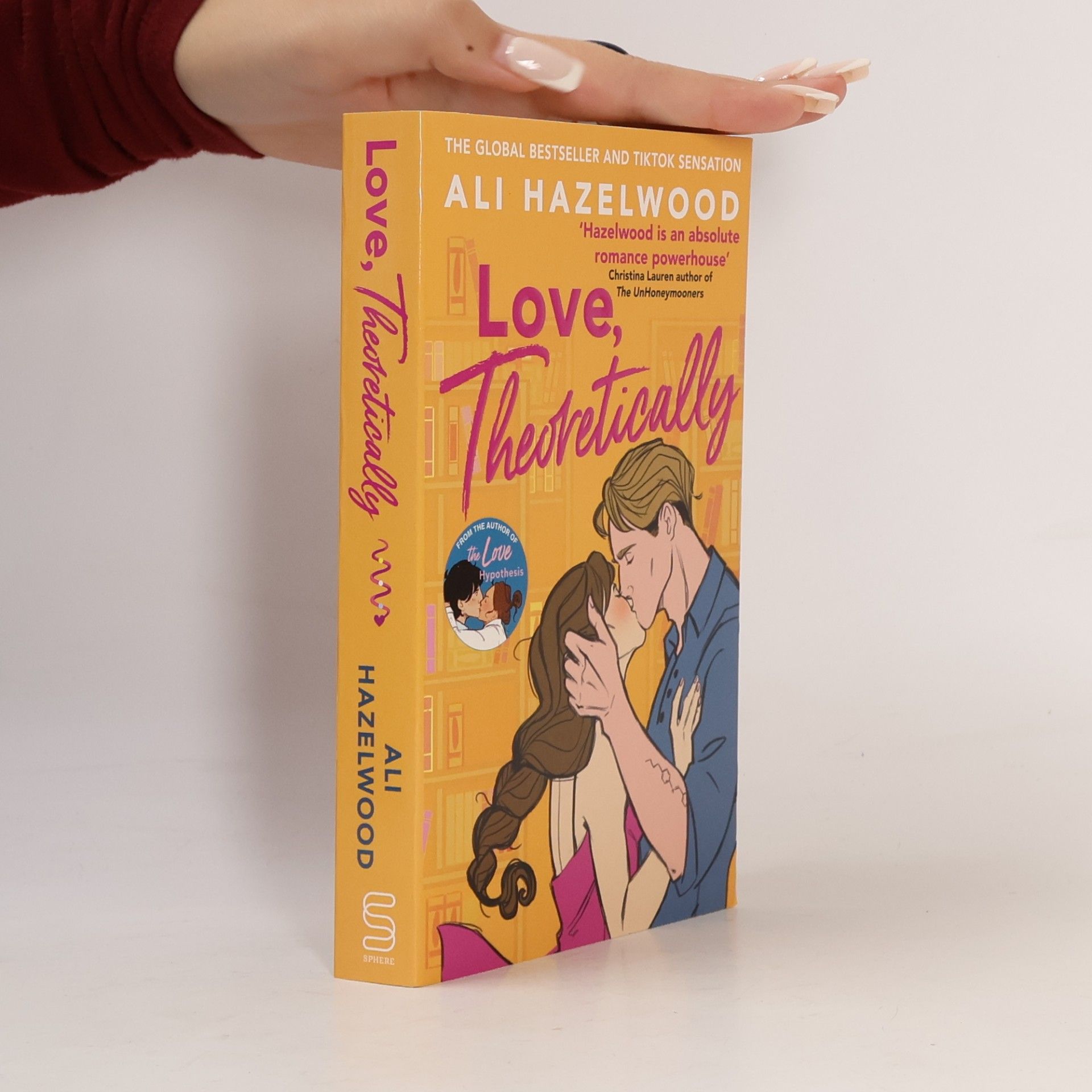 Ali Hazelwood Love, Theoretically