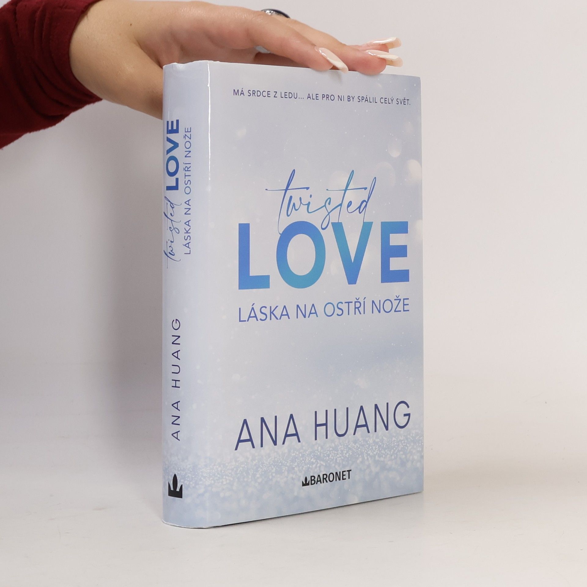 Ana Huang Twisted Love: Láska na ostří nože