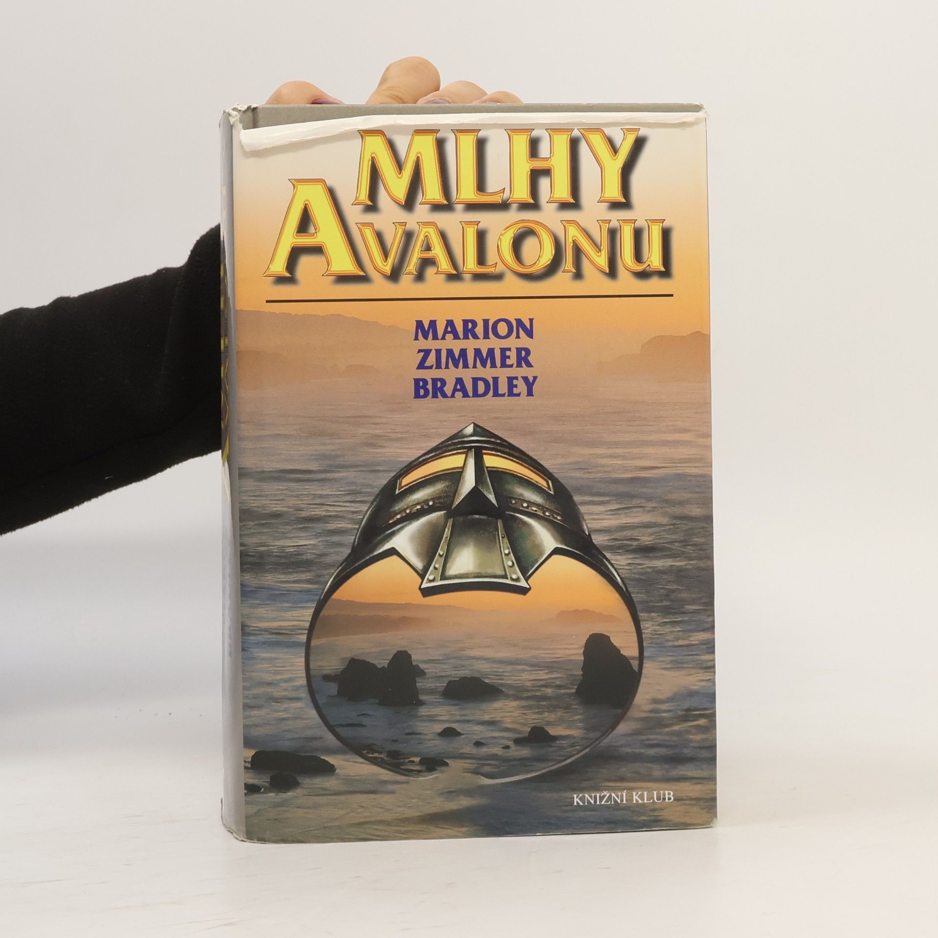 Marion Zimmer Bradleyová Mlhy Avalonu