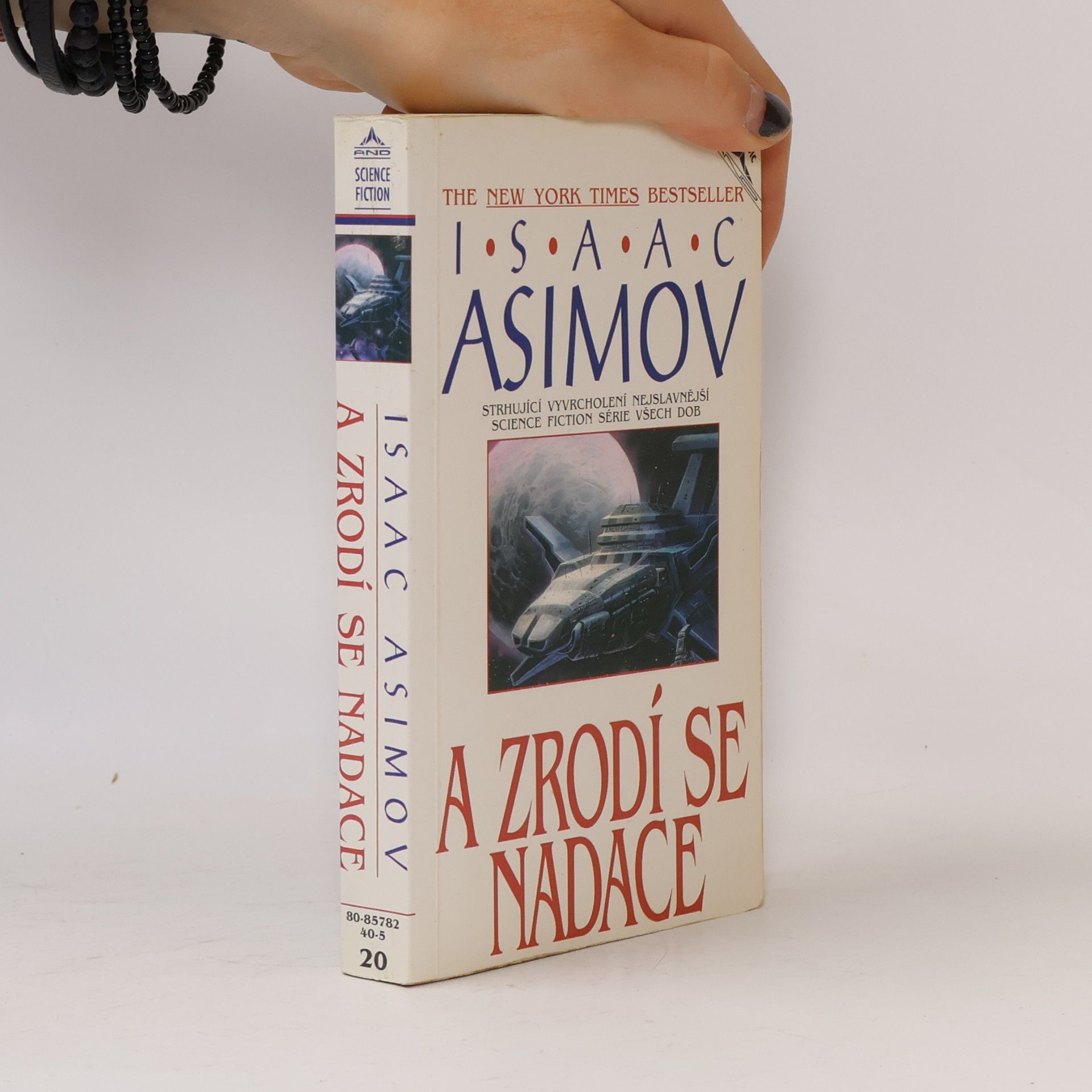 Isaac Asimov A zrodí se Nadace