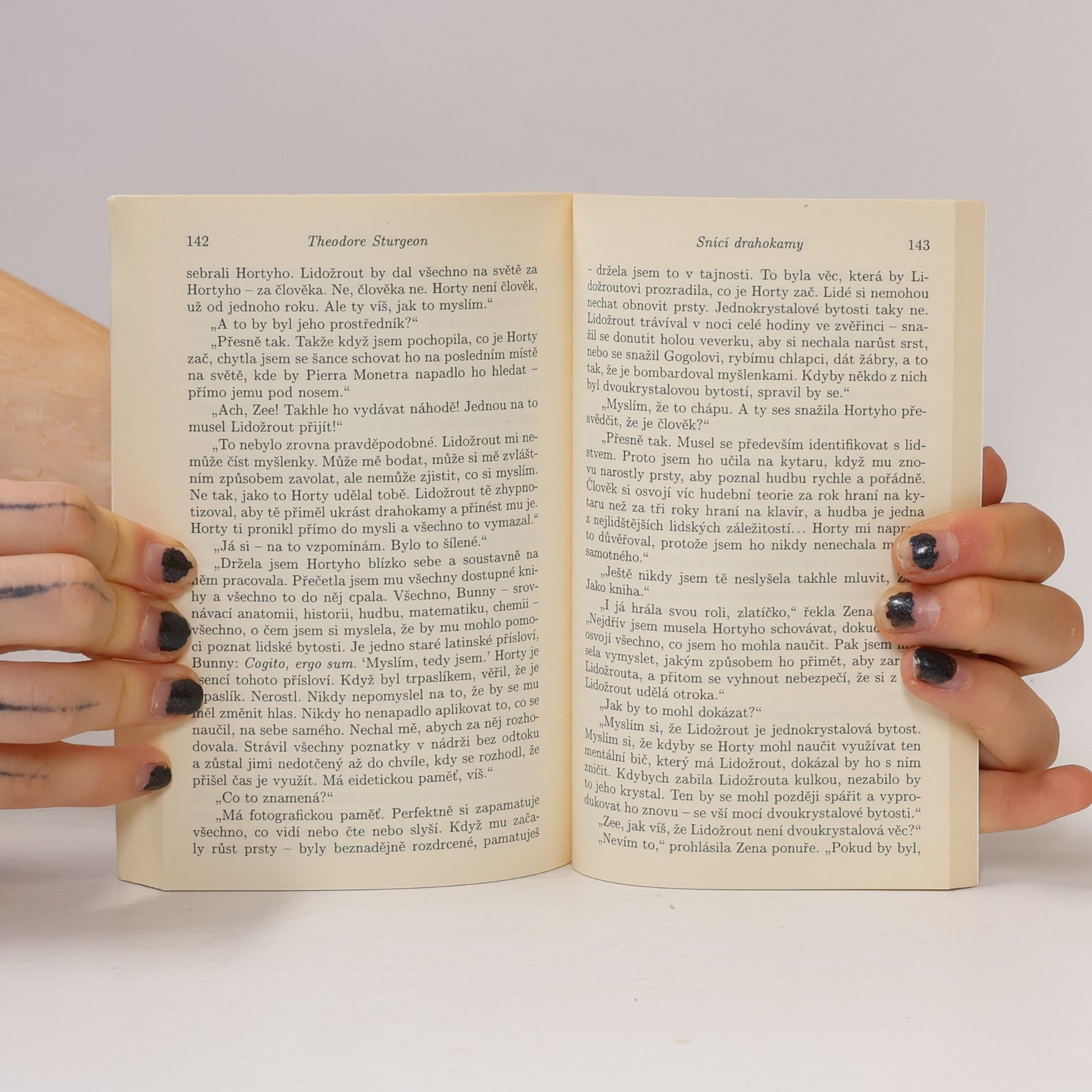 Theodore Sturgeon Snící drahokamy