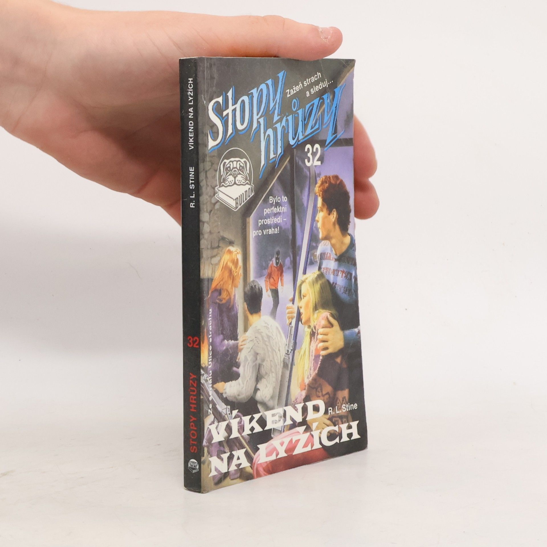 R. L. Stine Víkend na lyžích. Stopy hrůzy 32