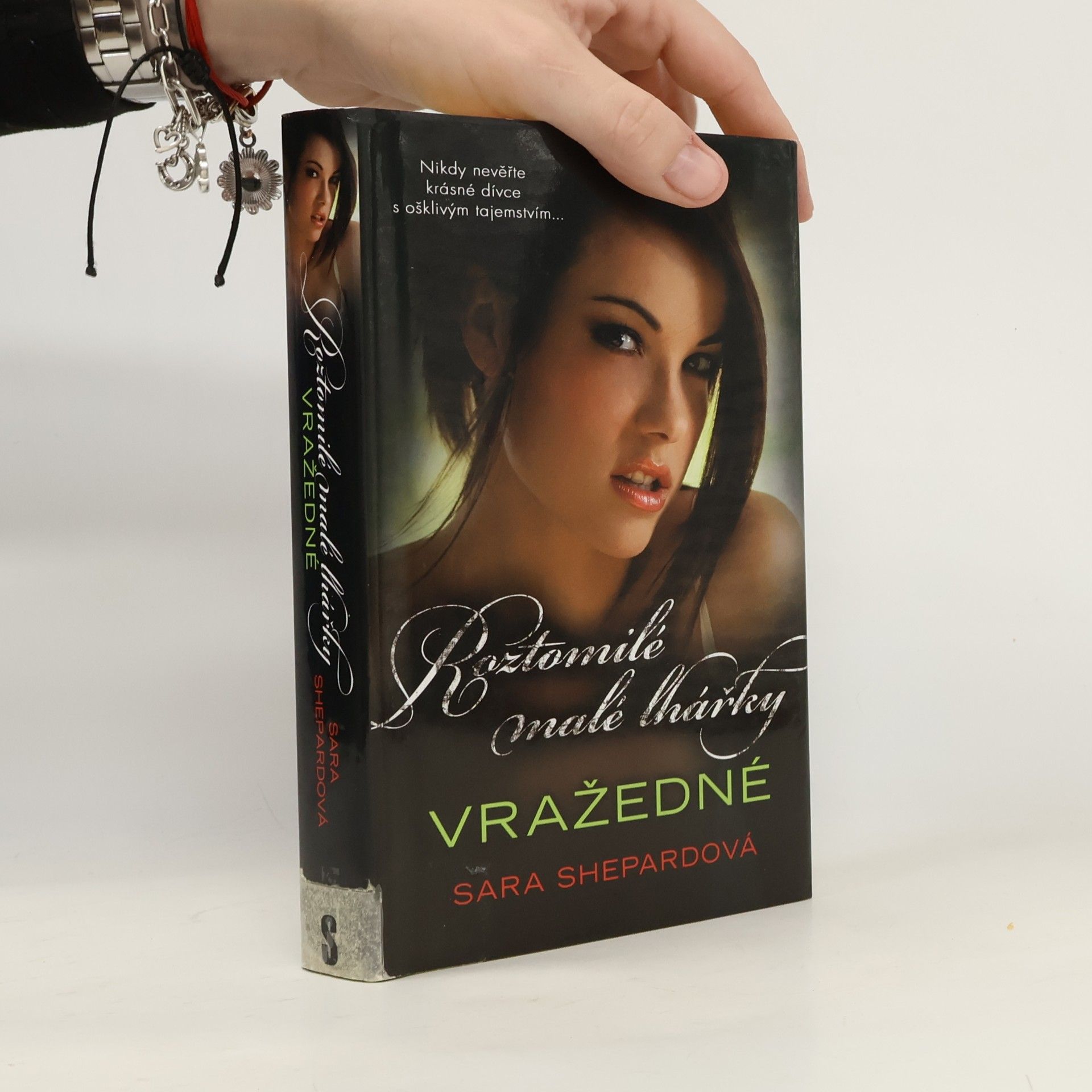 Sara Shepard Roztomilé malé lhářky: Vražedné