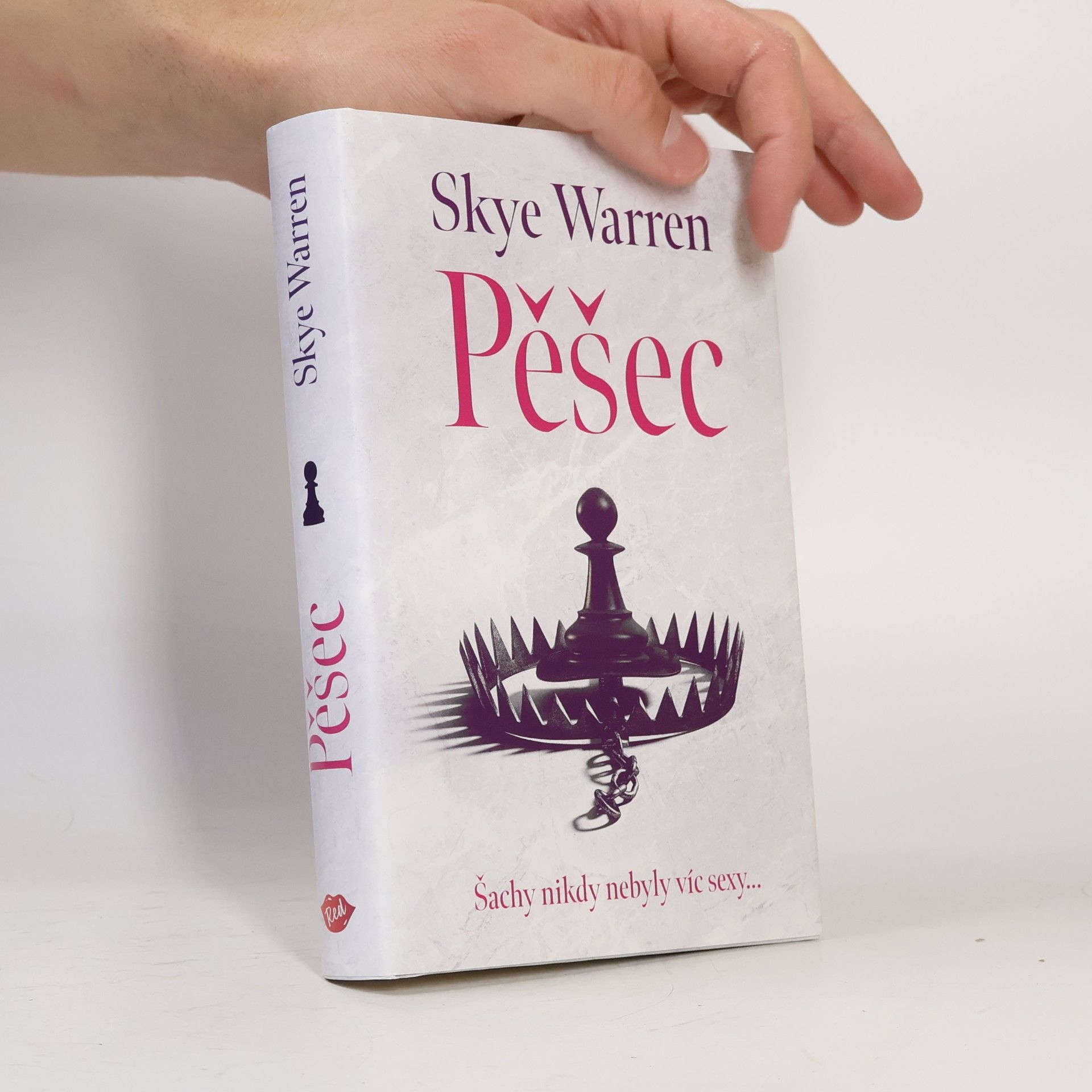 Skye Warren Pěšec