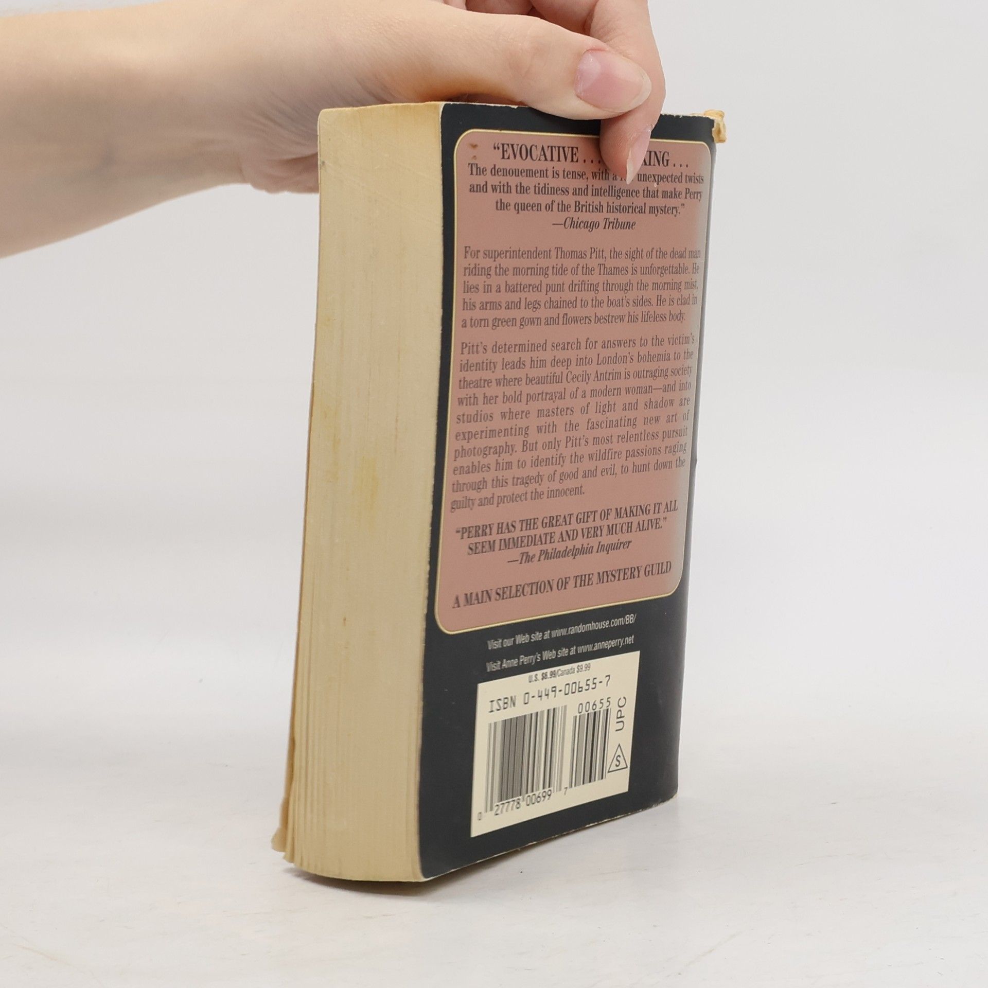 Anne Perry A Charlotte and Thomas Pitt Novel: Half Moon Street