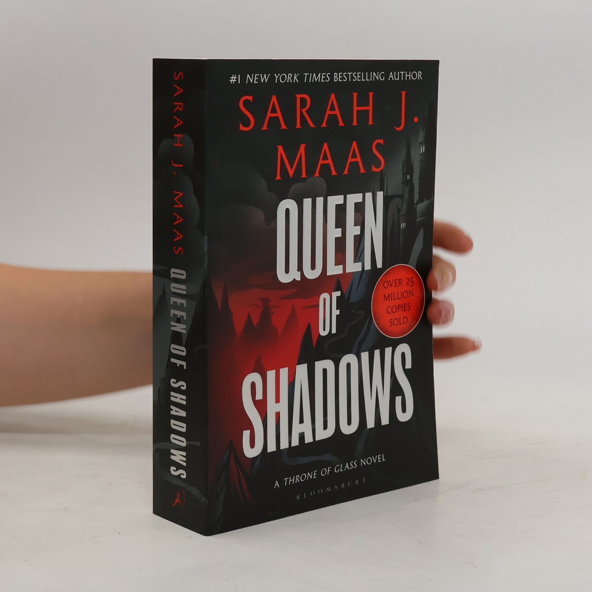 Sarah J. Maas Queen of Shadows