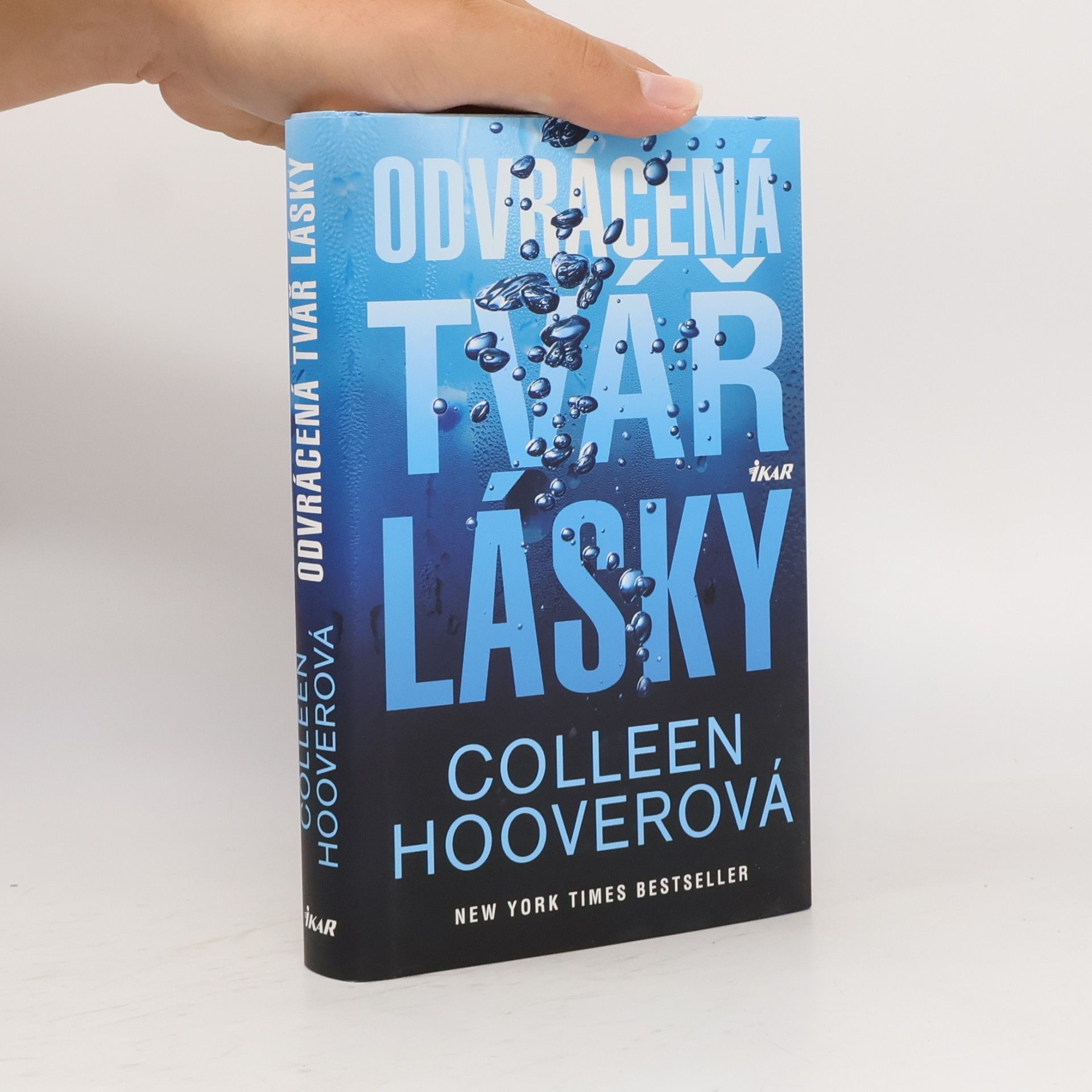 Colleen Hoover Odvrácená tvář lásky