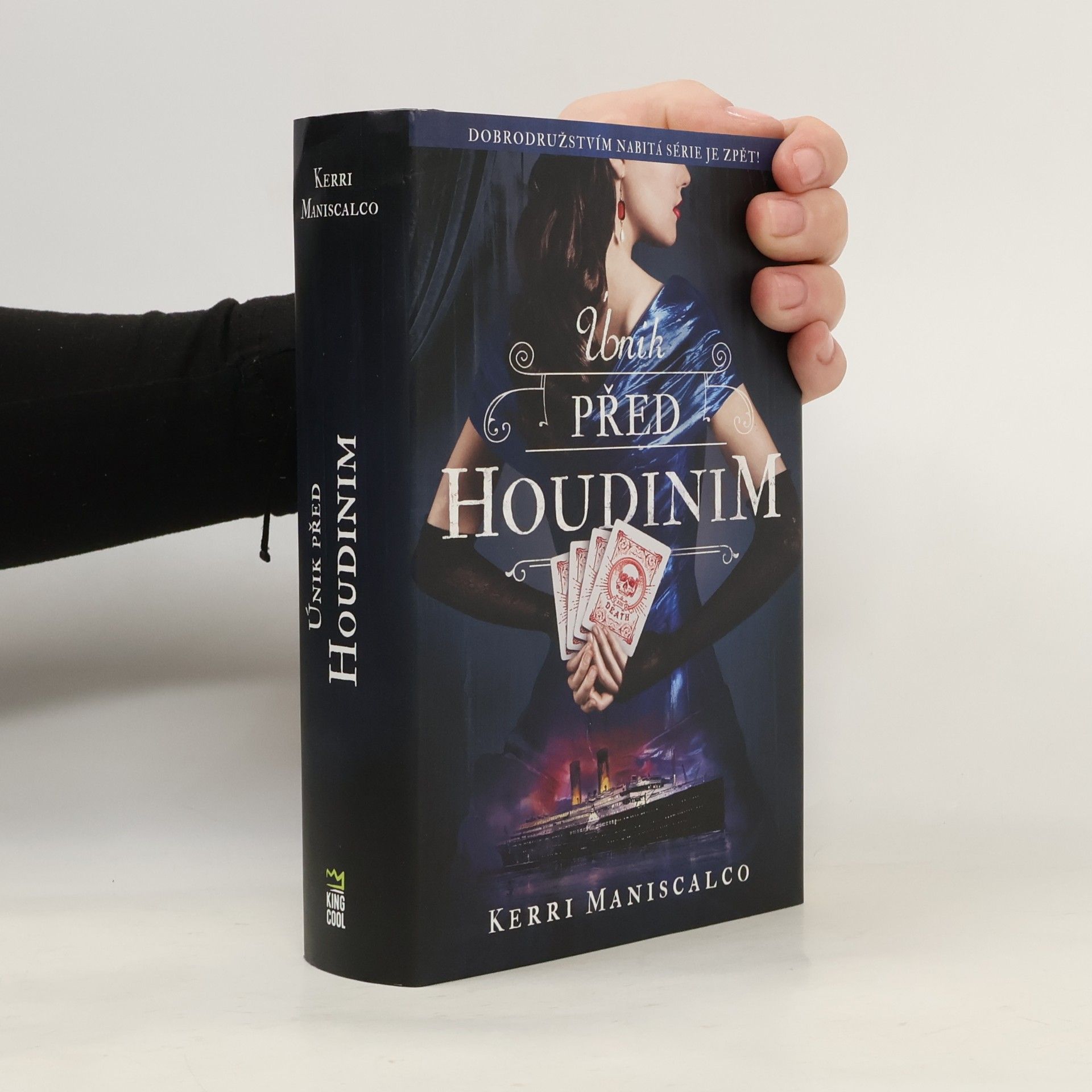 Kerri Maniscalco Únik před Houdinim