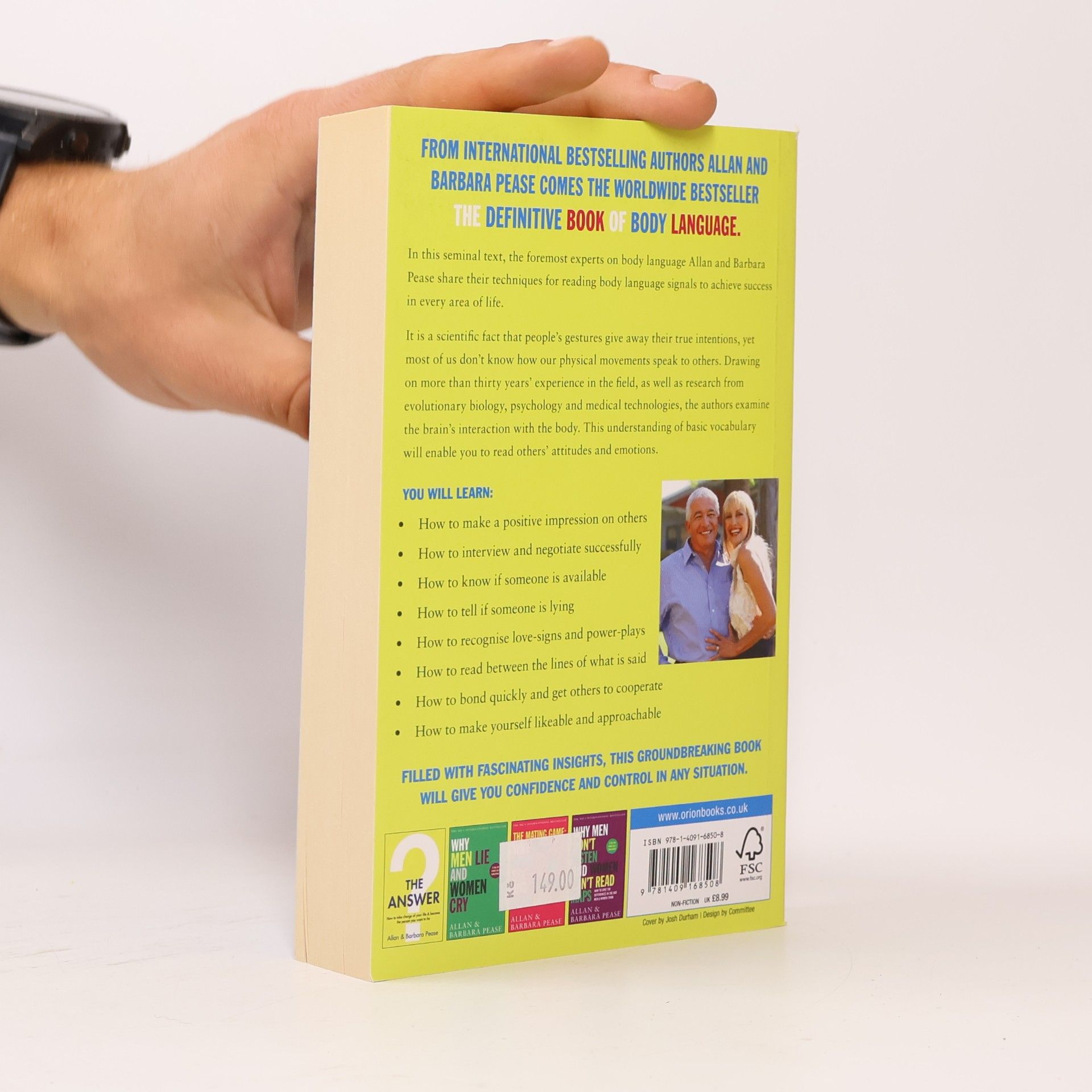 Allan Pease The definitive book of body language : how to read others' attitudes by their gestures