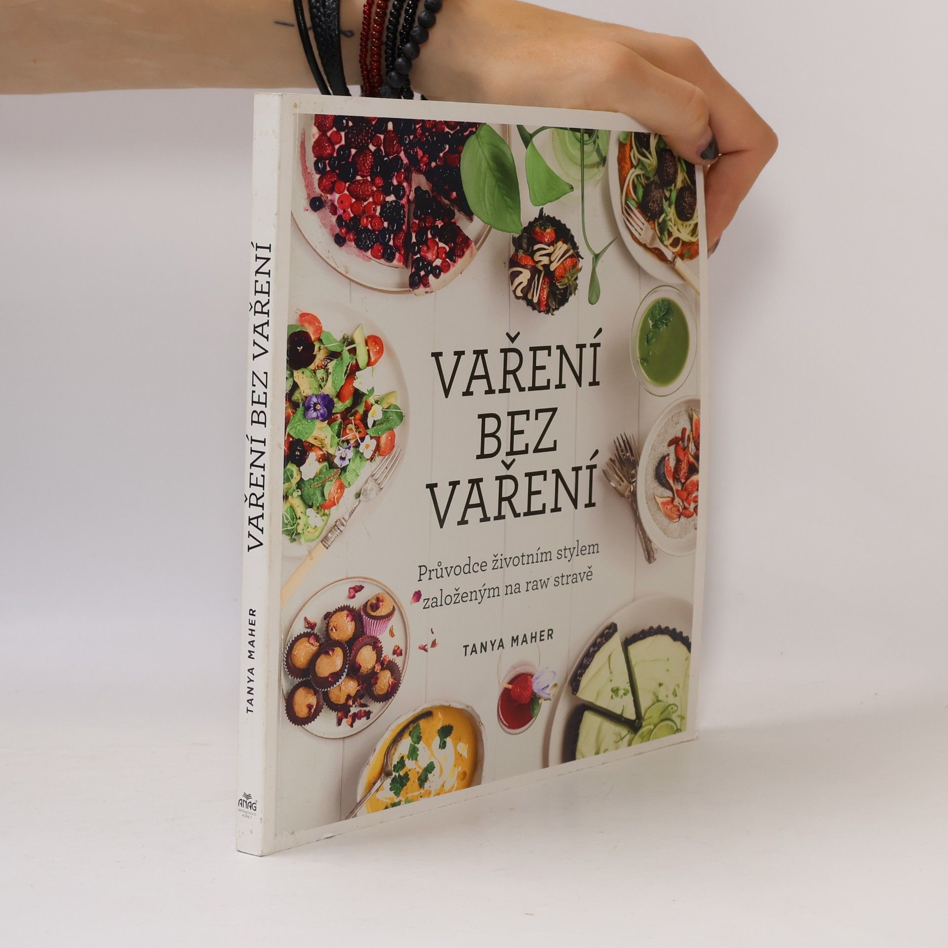 Tanya Maher Vaření bez vaření. Průvodce životním stylem založeným na raw stravě