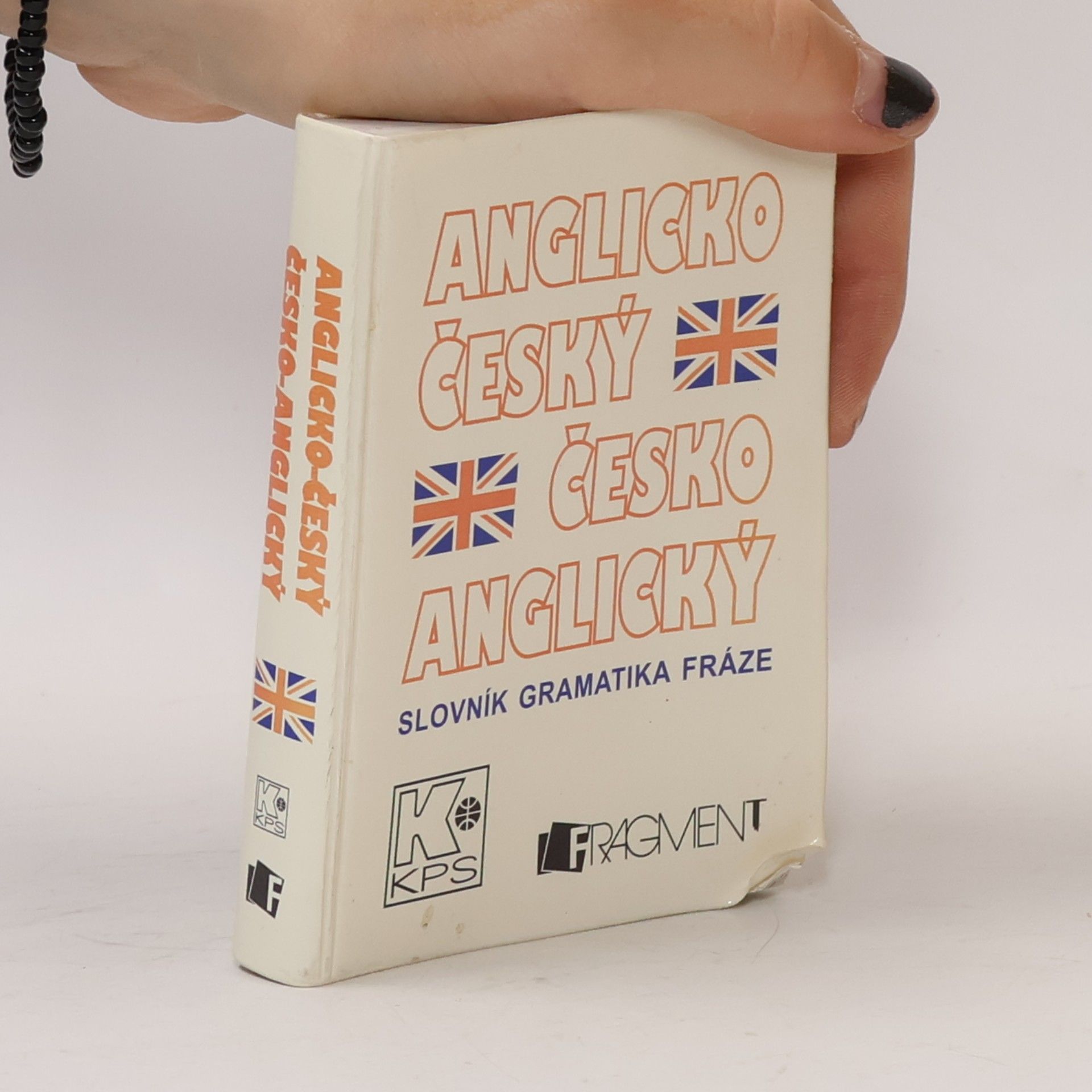 Martin Knezovič Kapesní anglicko-český, česko-anglický slovník
