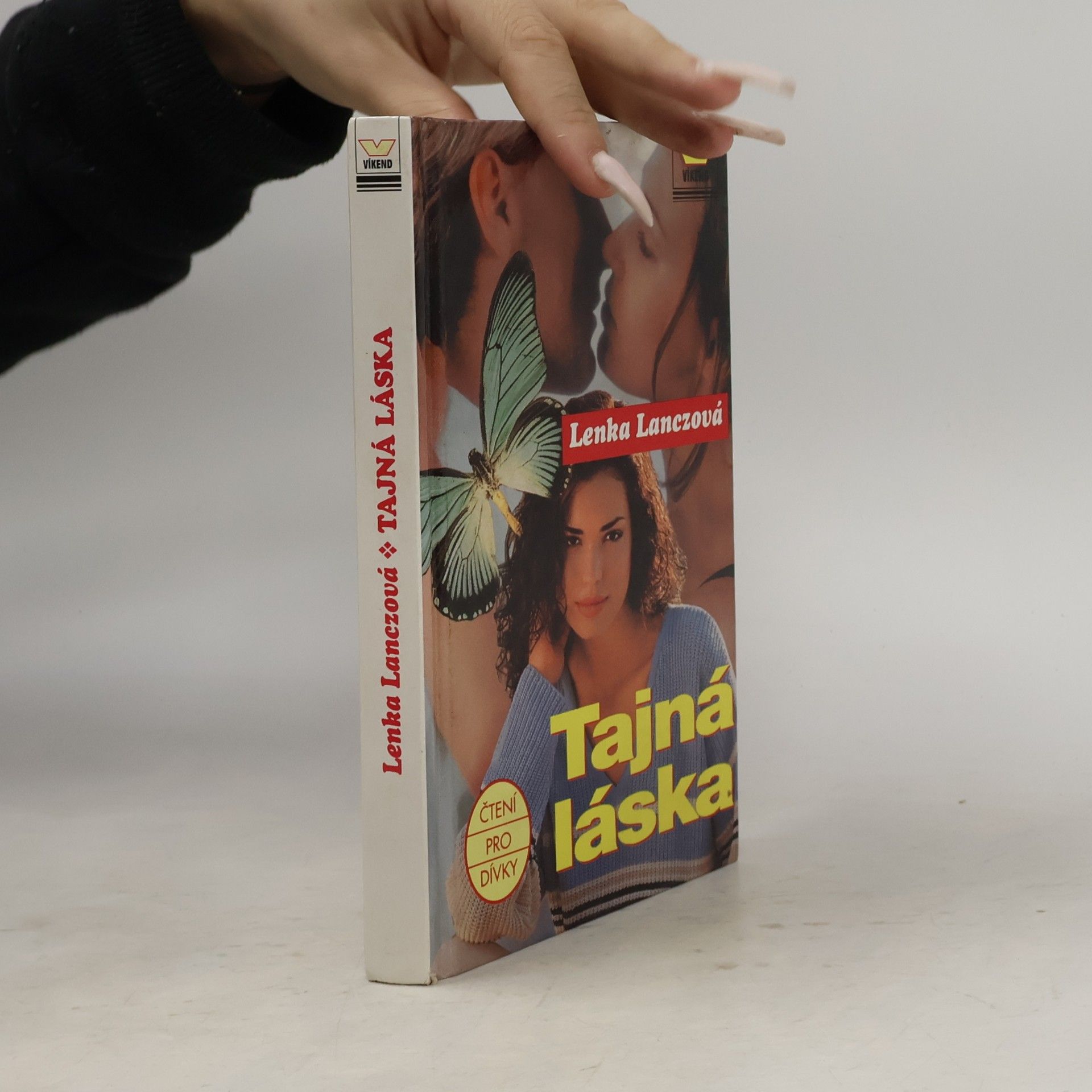 Lenka Lanczová Tajná láska