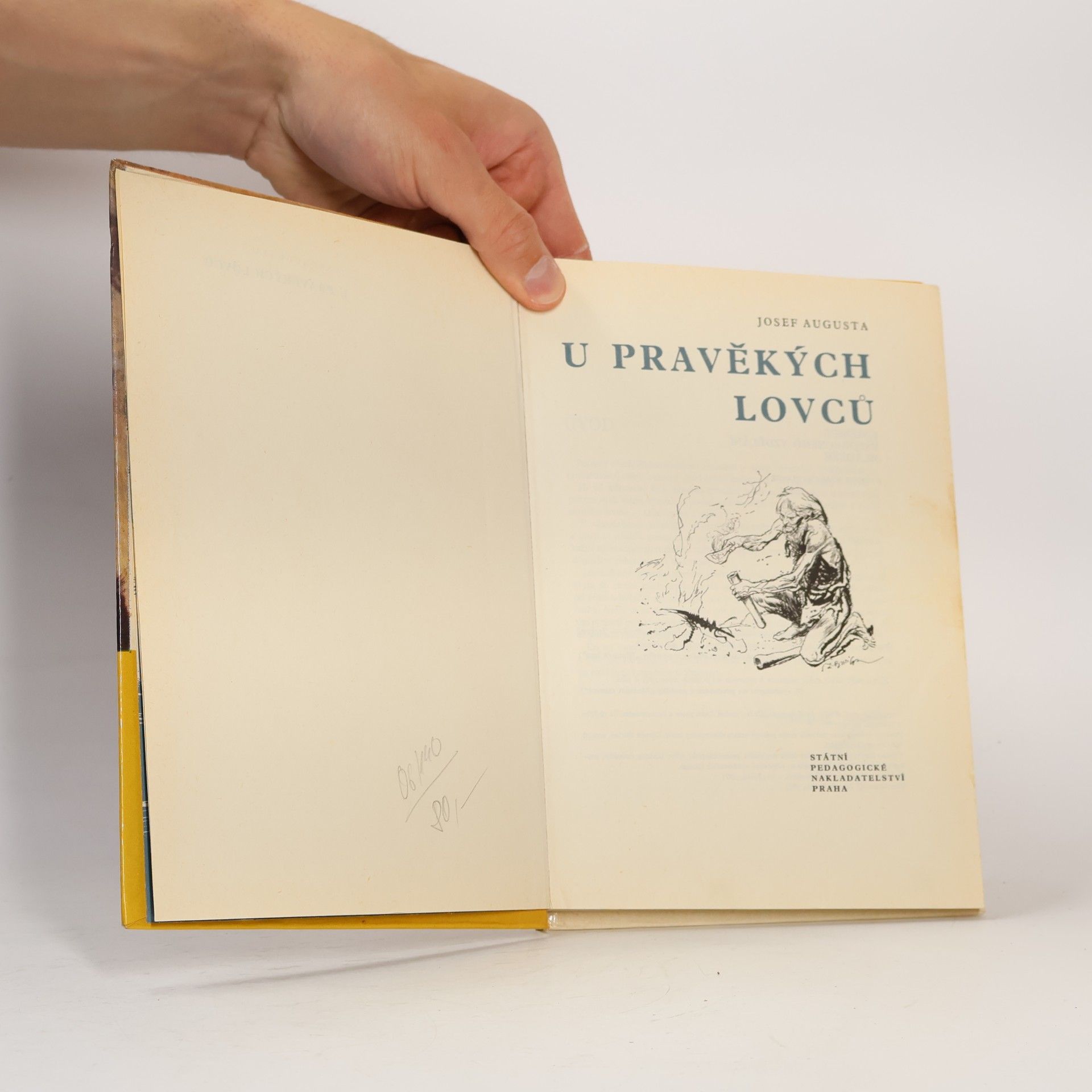 Josef Augusta U pravěkých lovců