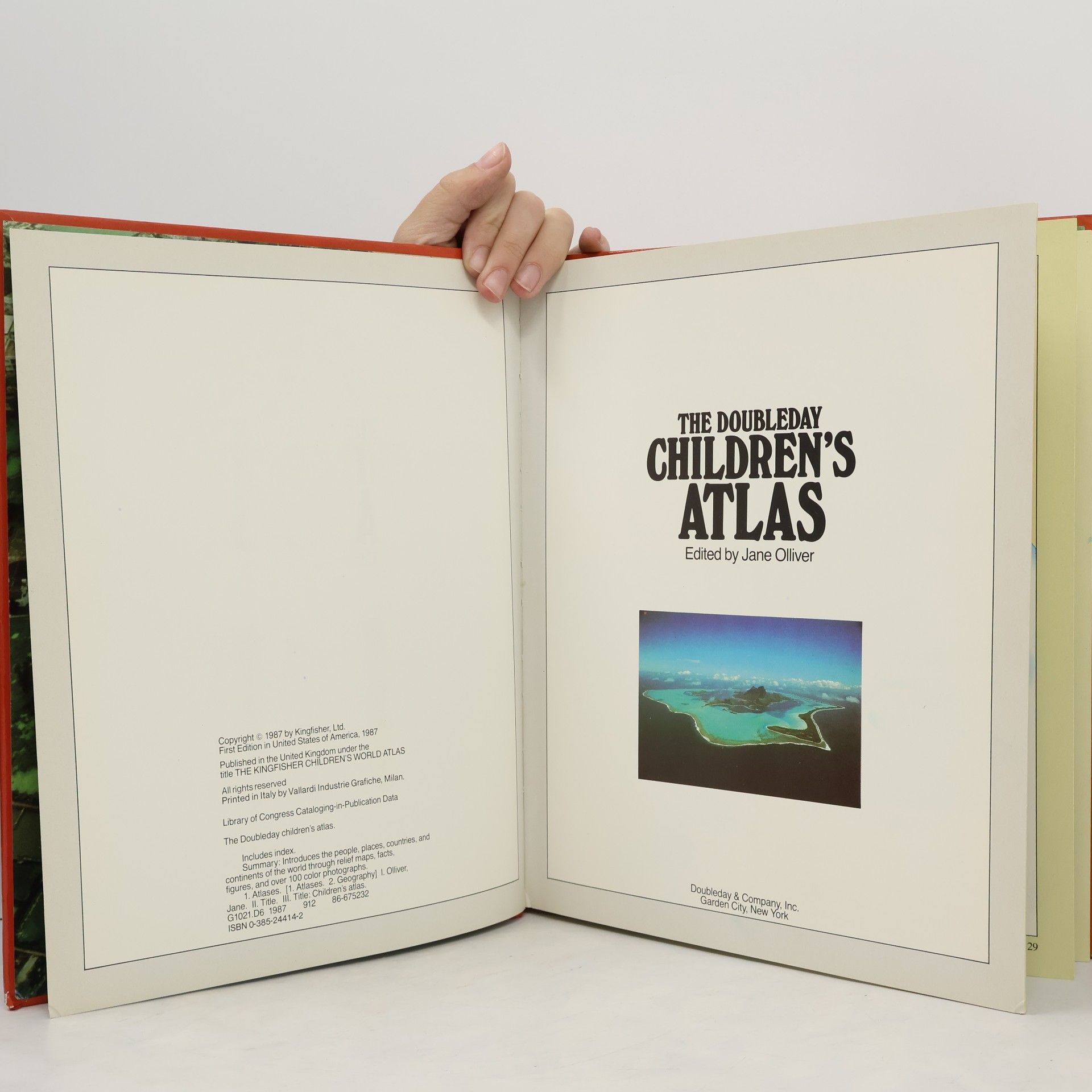 Jane Olliver The Doubleday Children's Atlas