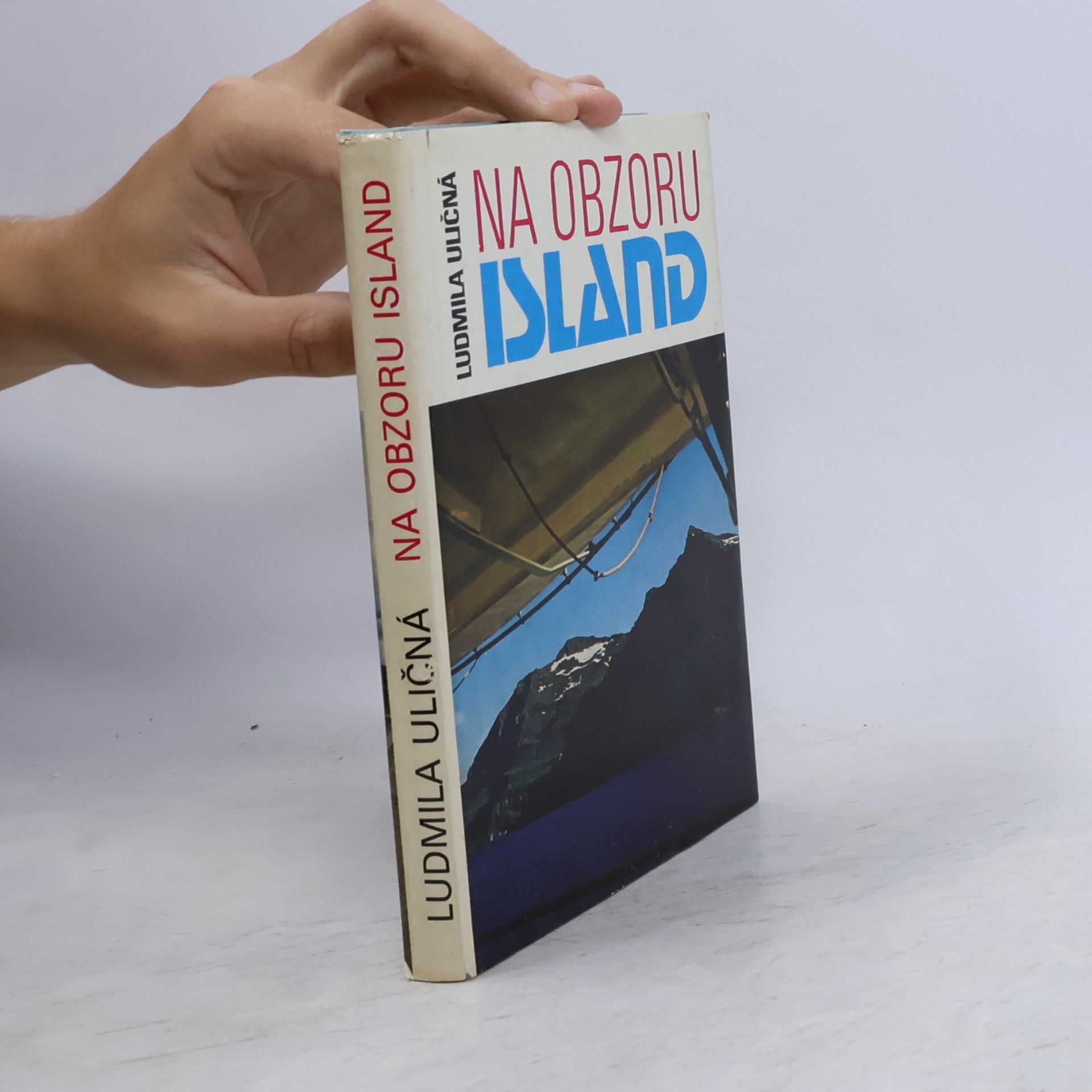Ludmila Uličná Na obzoru Island