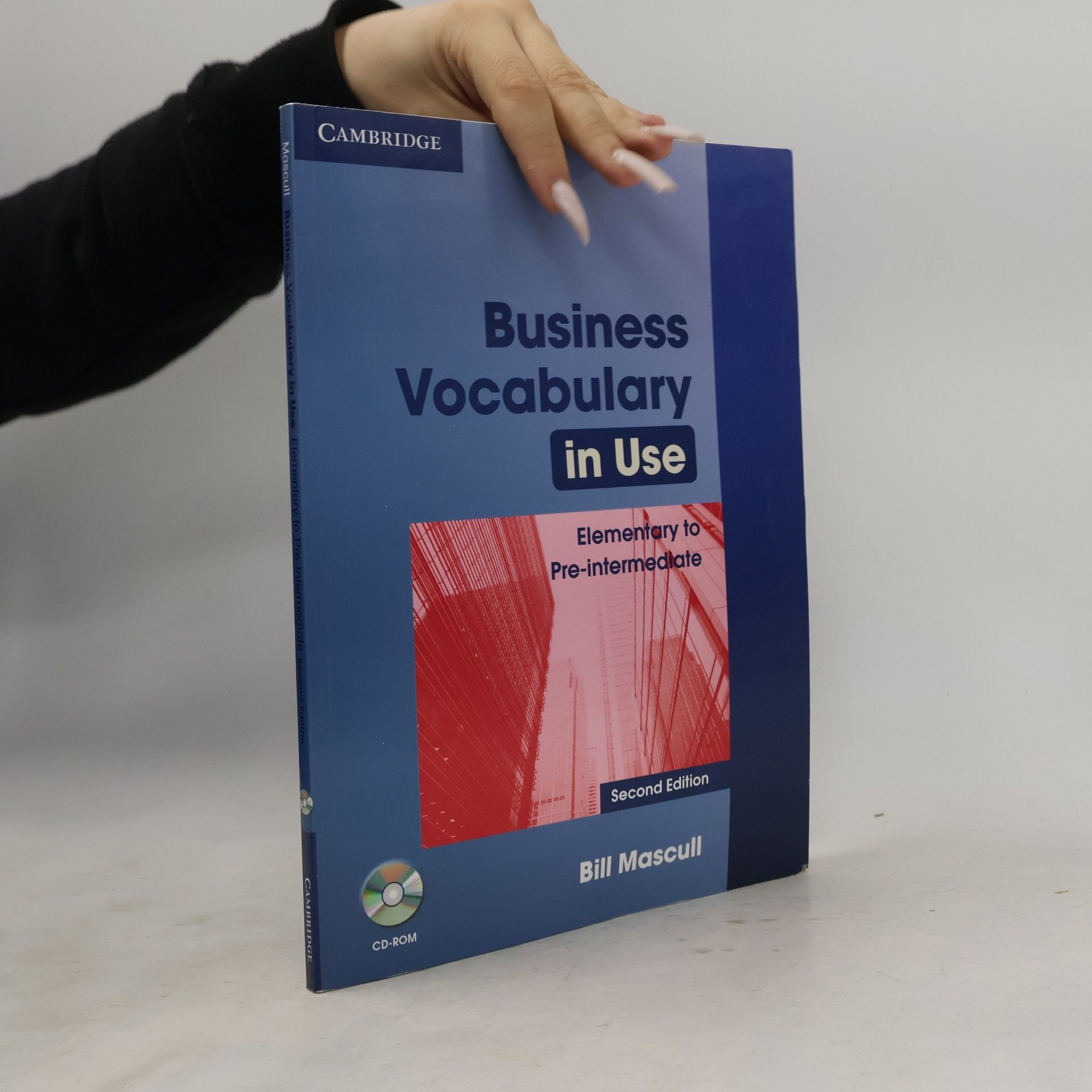 Bill Mascull Business vocabulary in use. Elementary to pre-intermediate