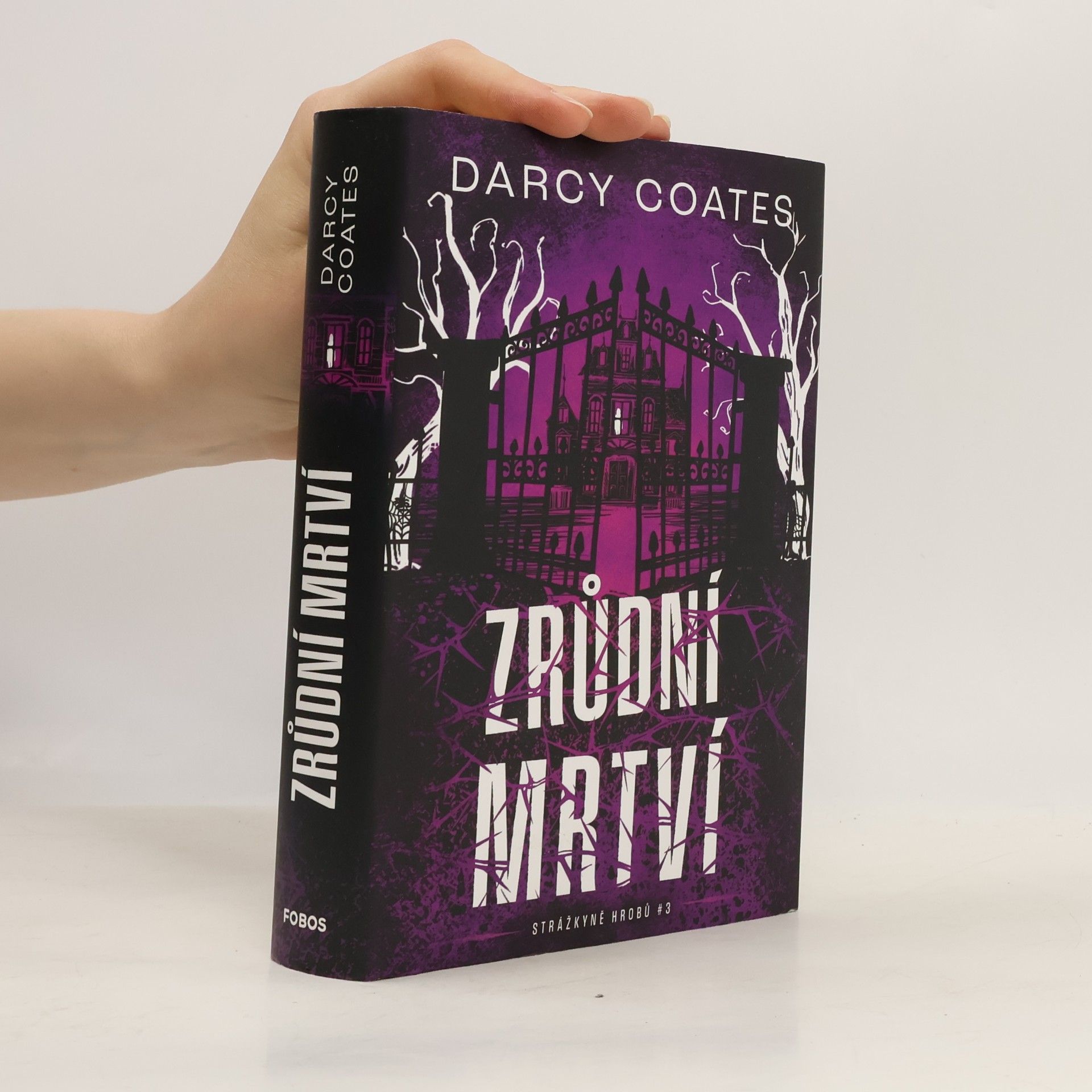 Darcy Coates Zrůdní mrtví