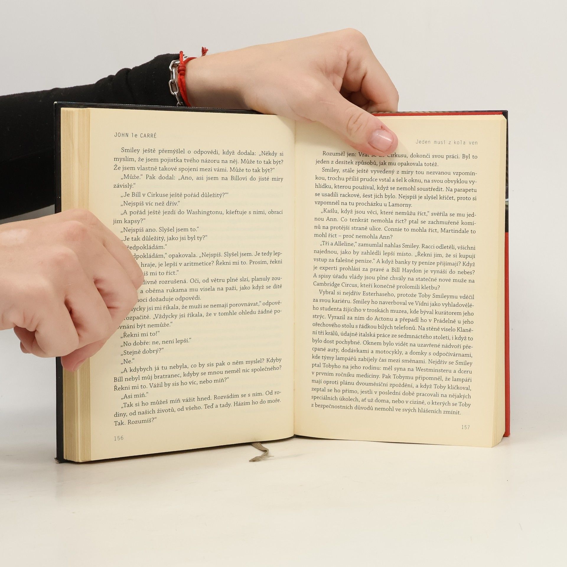 John le Carré Jeden musí z kola ven