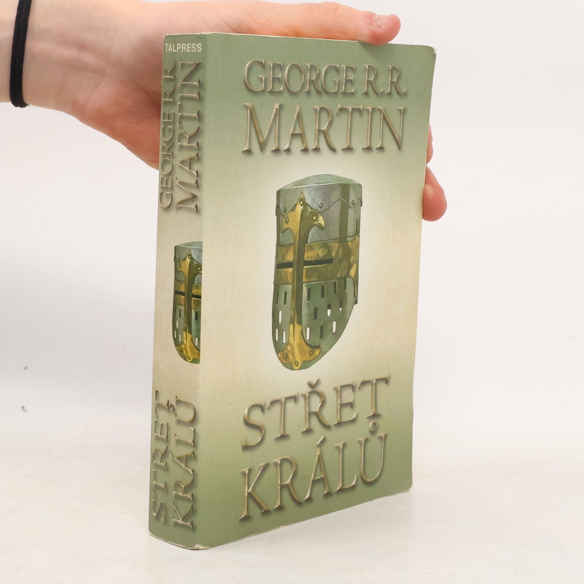 George R. R. Martin Střet králů. Část první