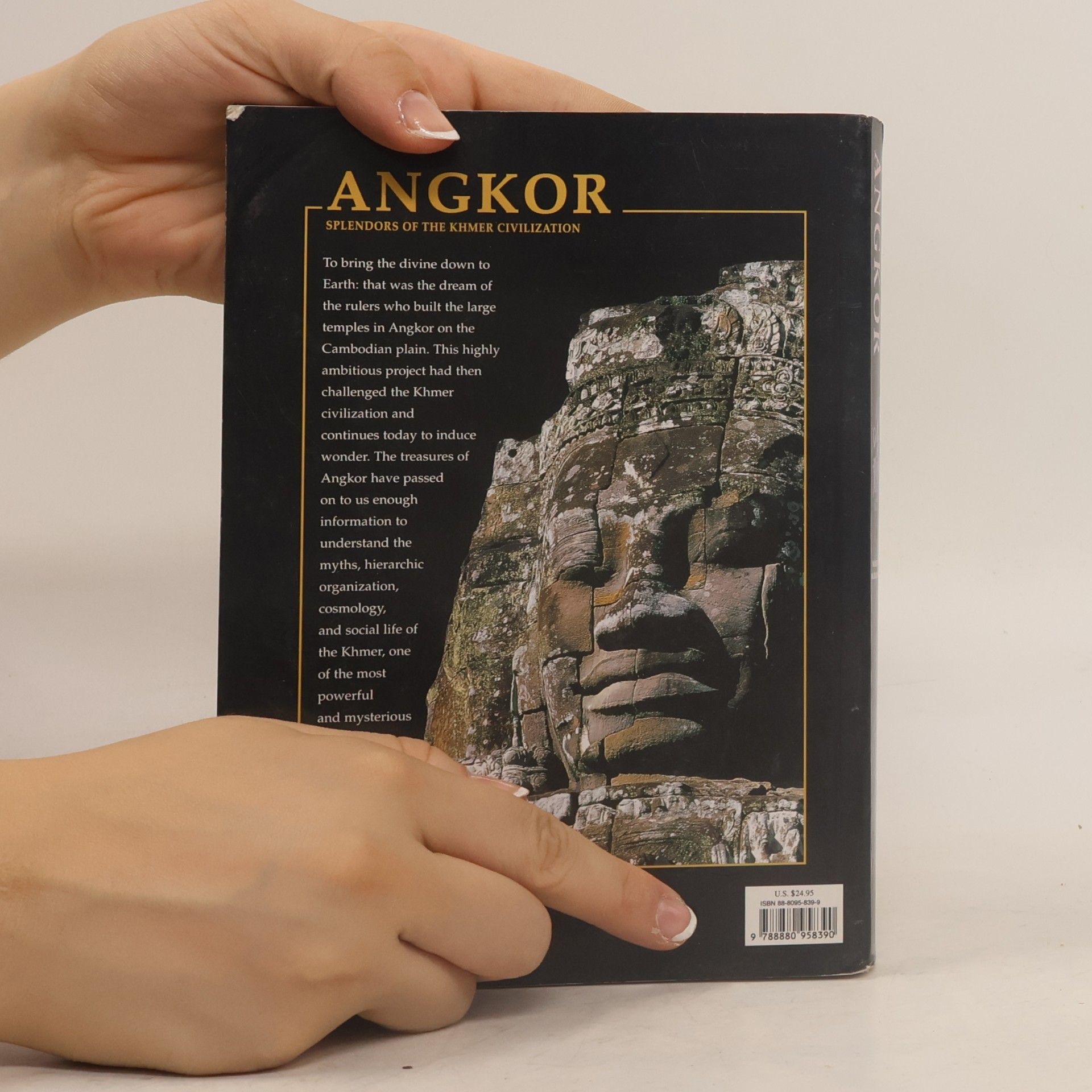Marilia Albanese Angkor - Splendors of the Khmer Civilization