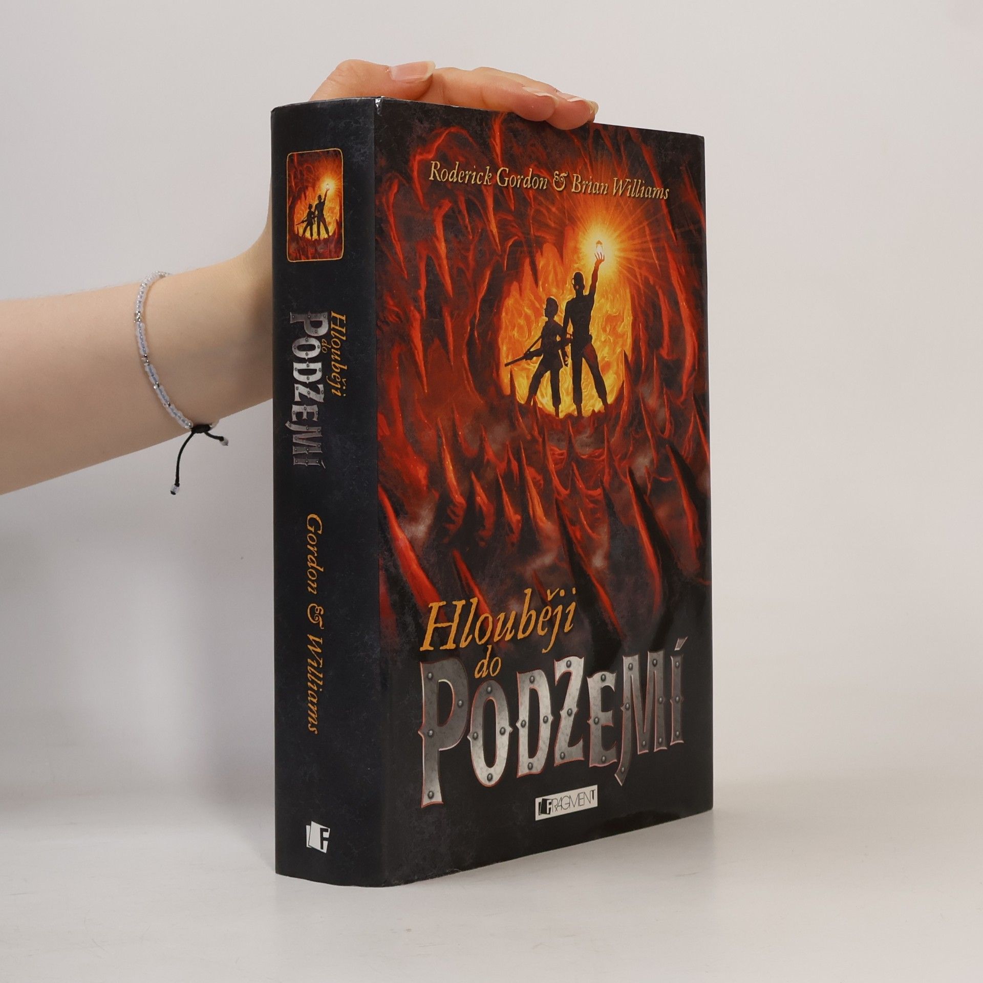 Roderick Gordon Hlouběji do Podzemí