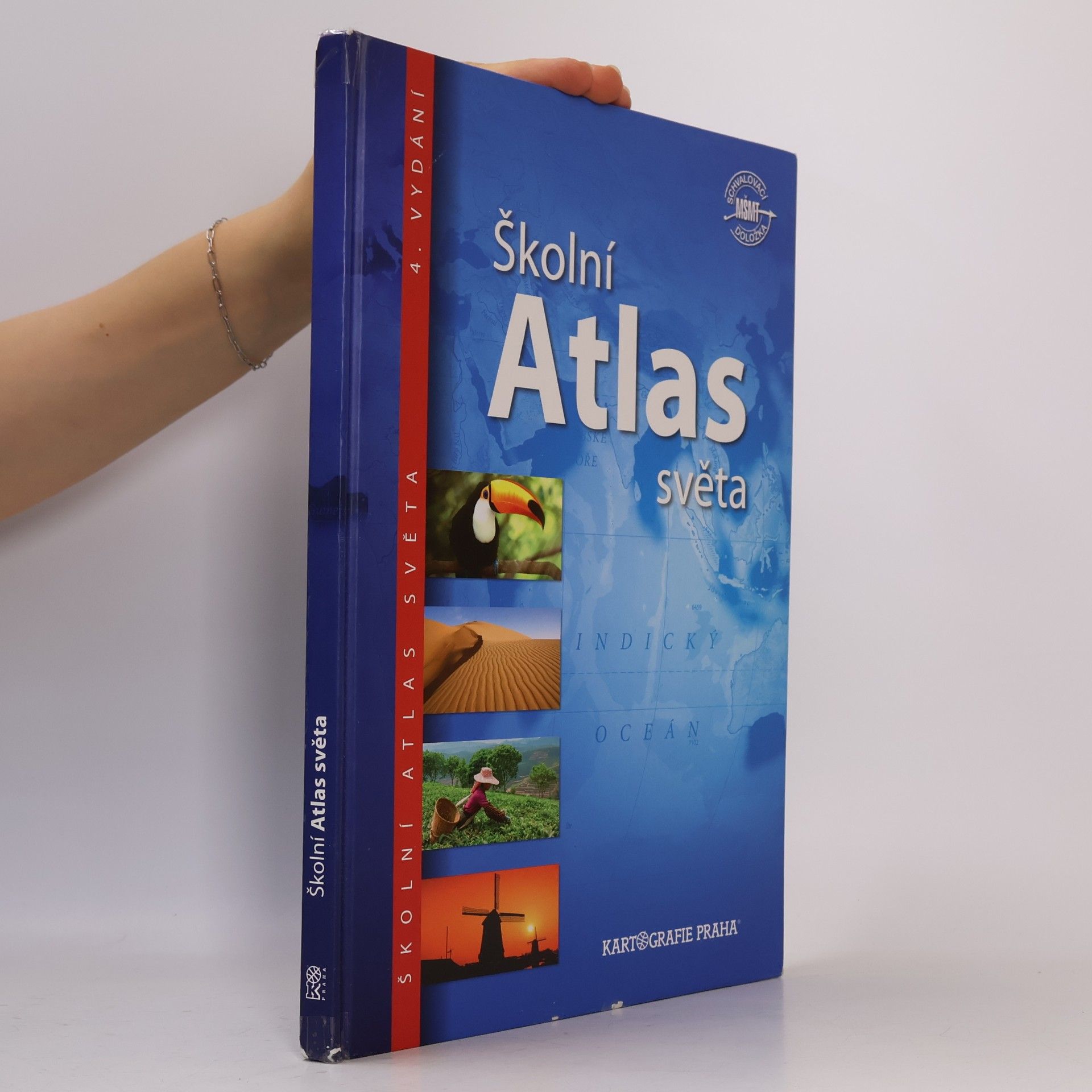Various authors Školní atlas světa