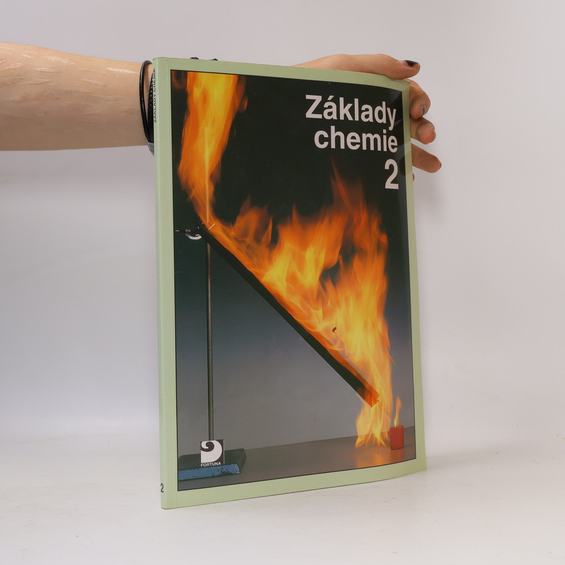Pavel Beneš Základy chemie 2. Pro 2. stupeň základní školy, nižší ročníky víceletých gymnázií a střední školy