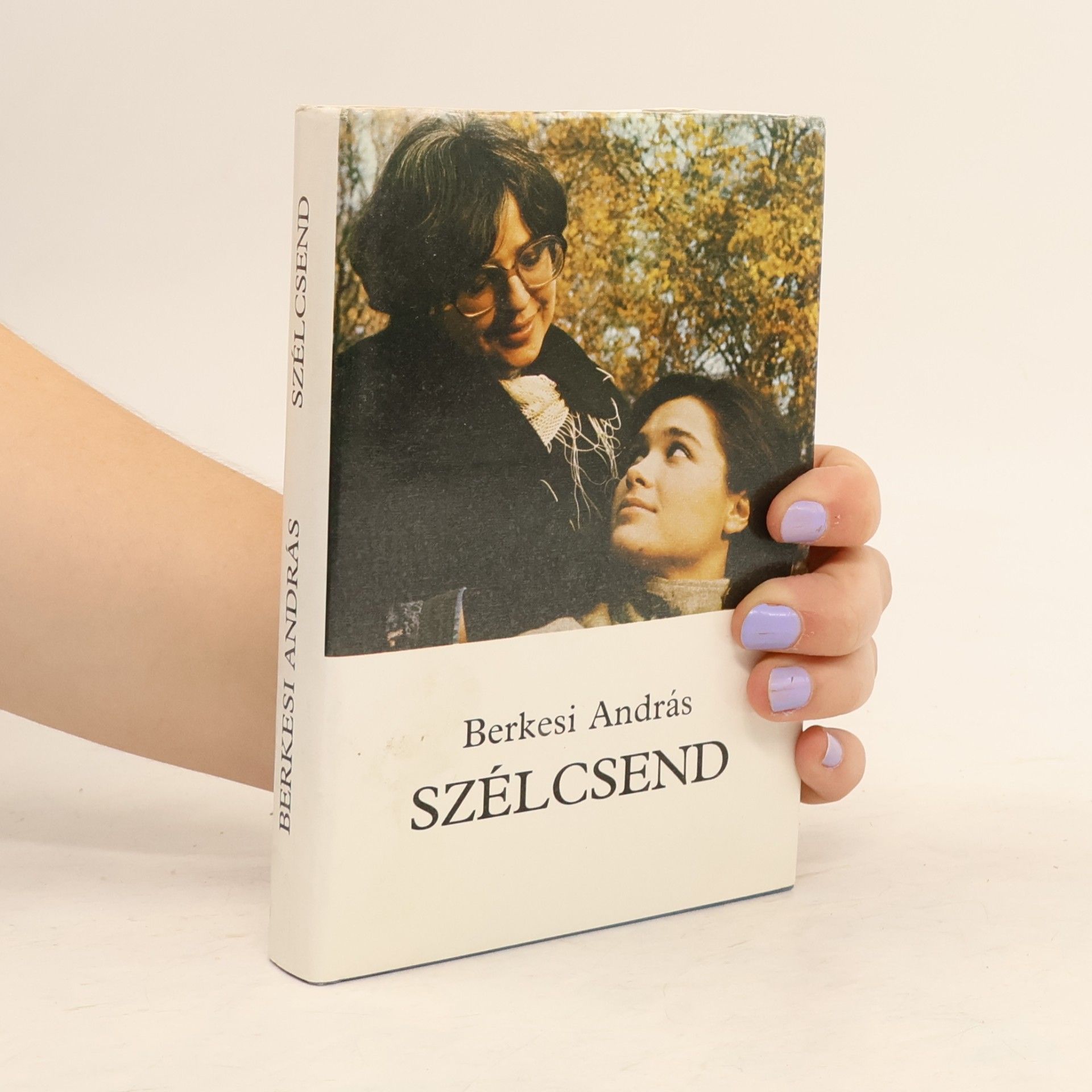 András Berkesi Szelcsend