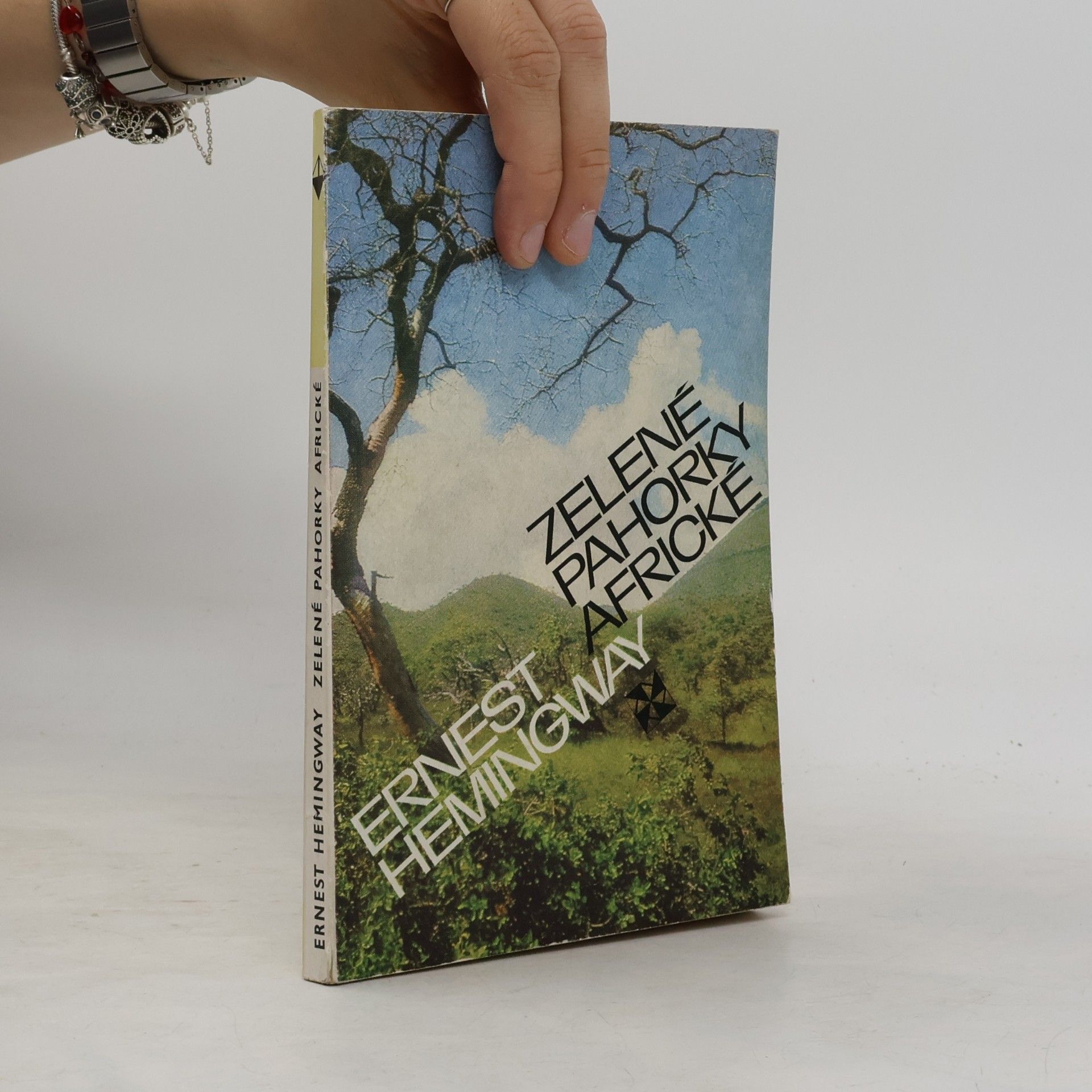 Ernest Hemingway Zelené pahorky africké
