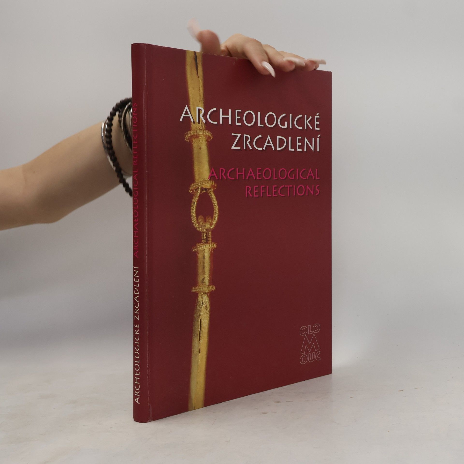 Mojmír Bém Archeologické zrcadlení