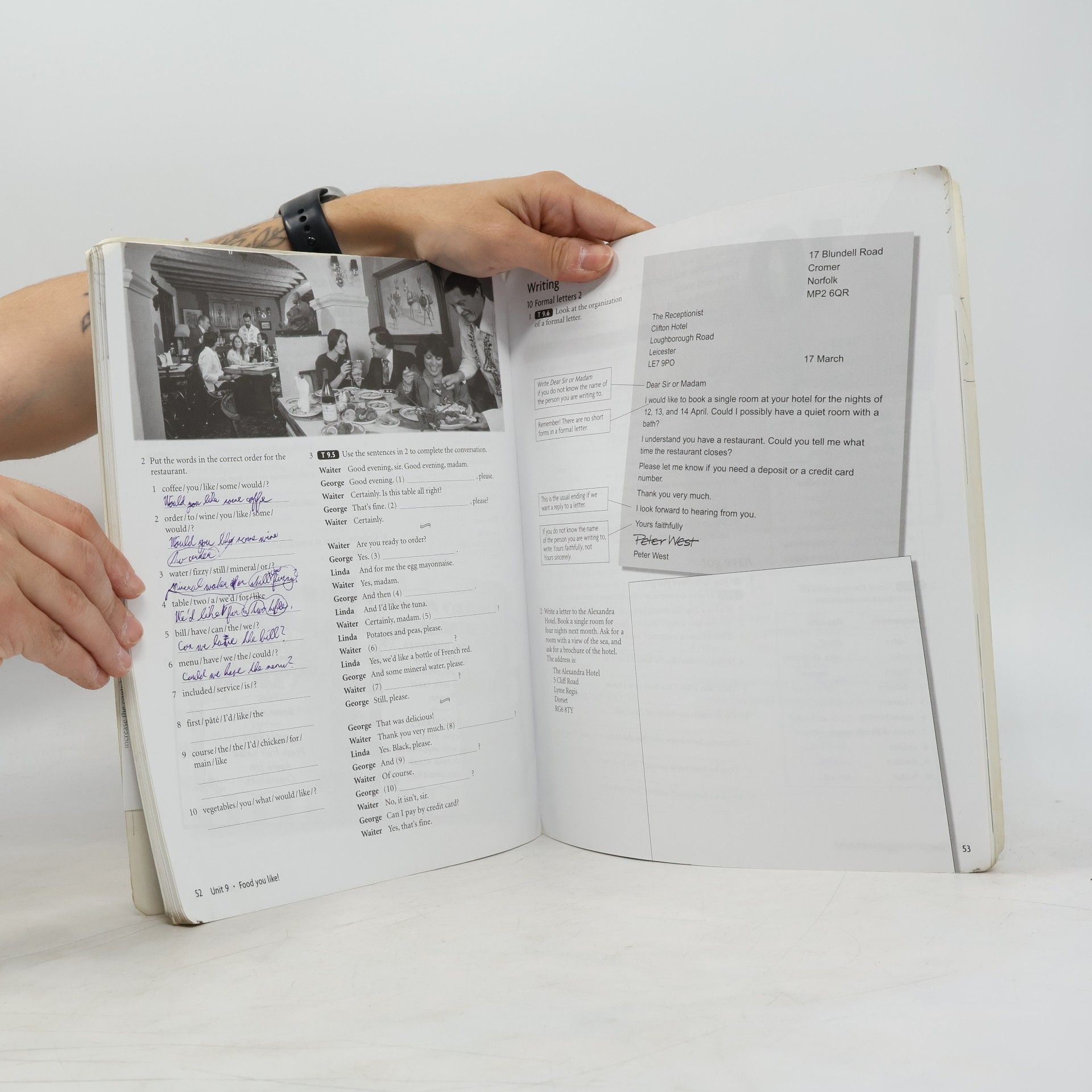 Liz Soars New Headway English Course