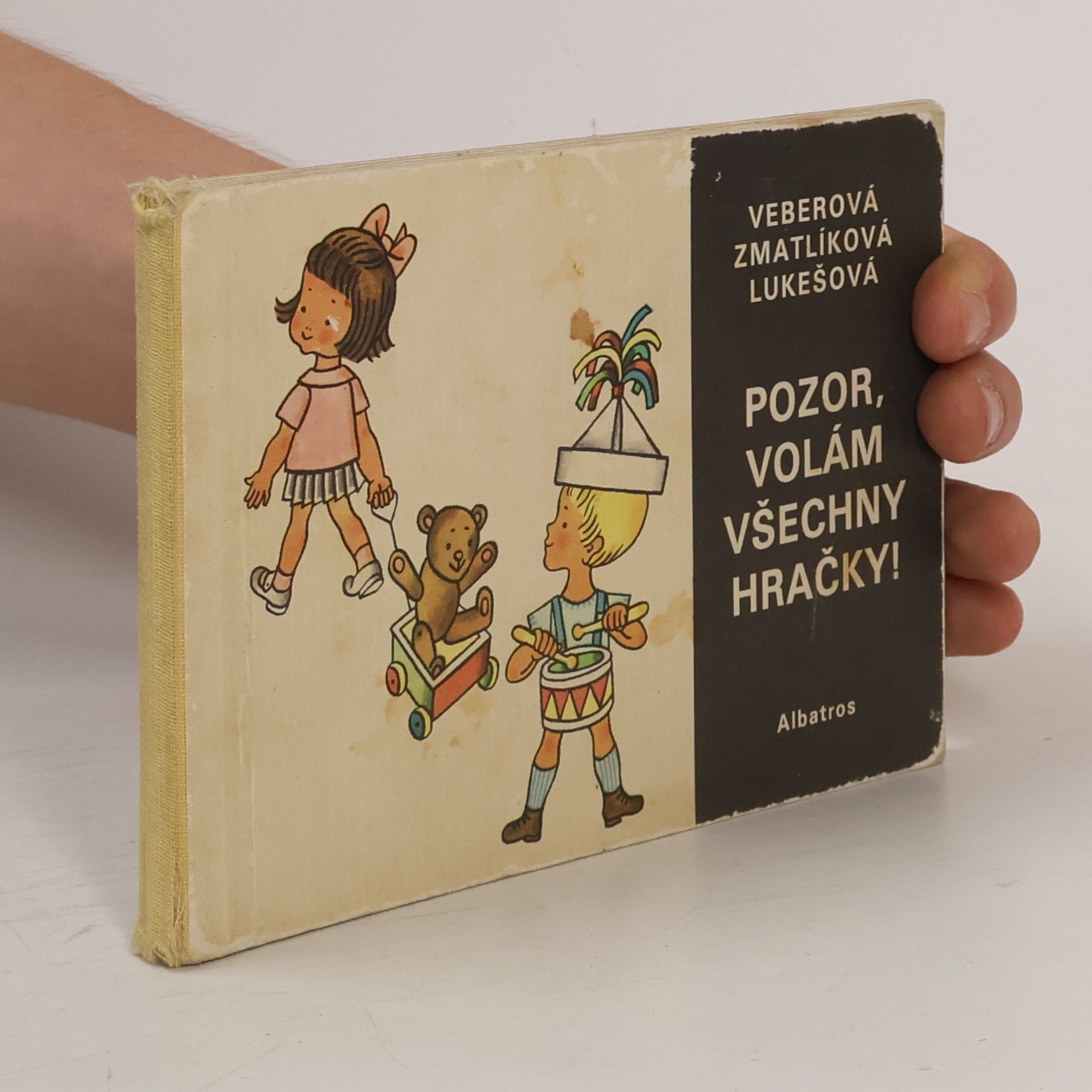 Pozor, volám všechny hračky