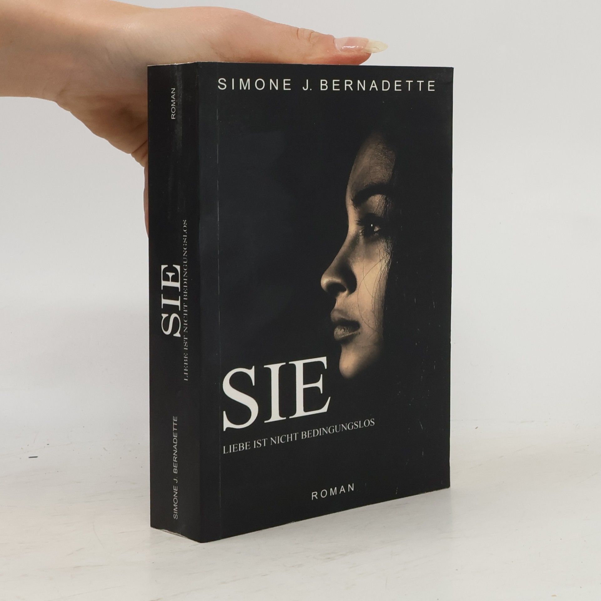 Simone J. Bernadette Sie