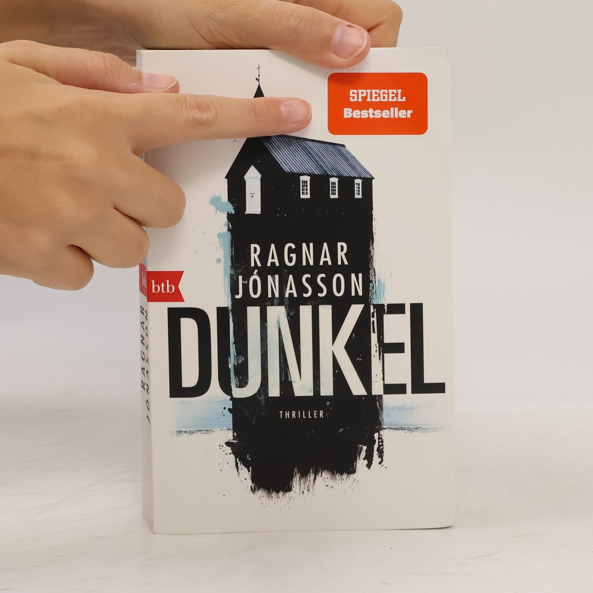 Ragnar Jónasson Dunkel