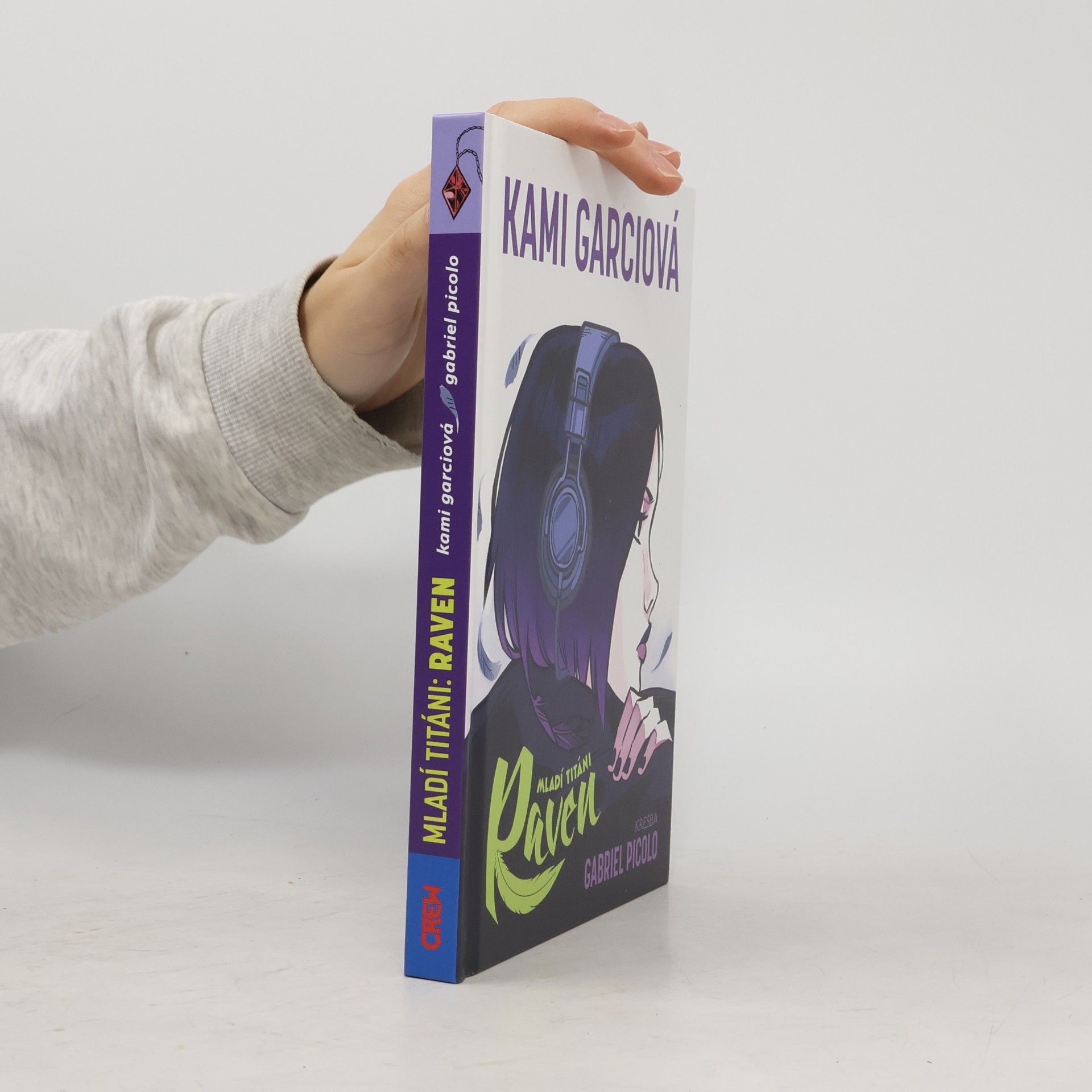 Kami Garcia Raven : mladí titáni