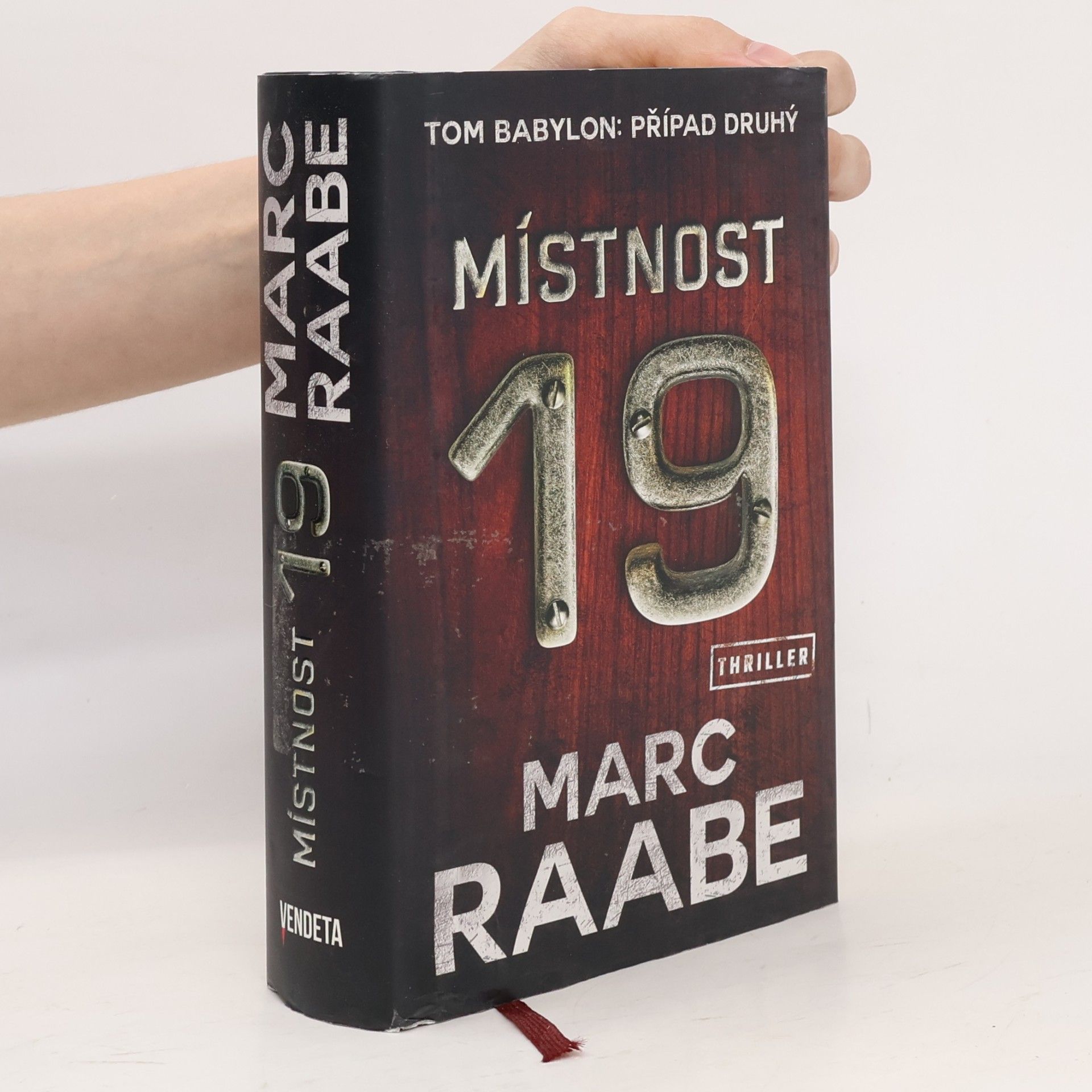 Marc Raabe Místnost 19