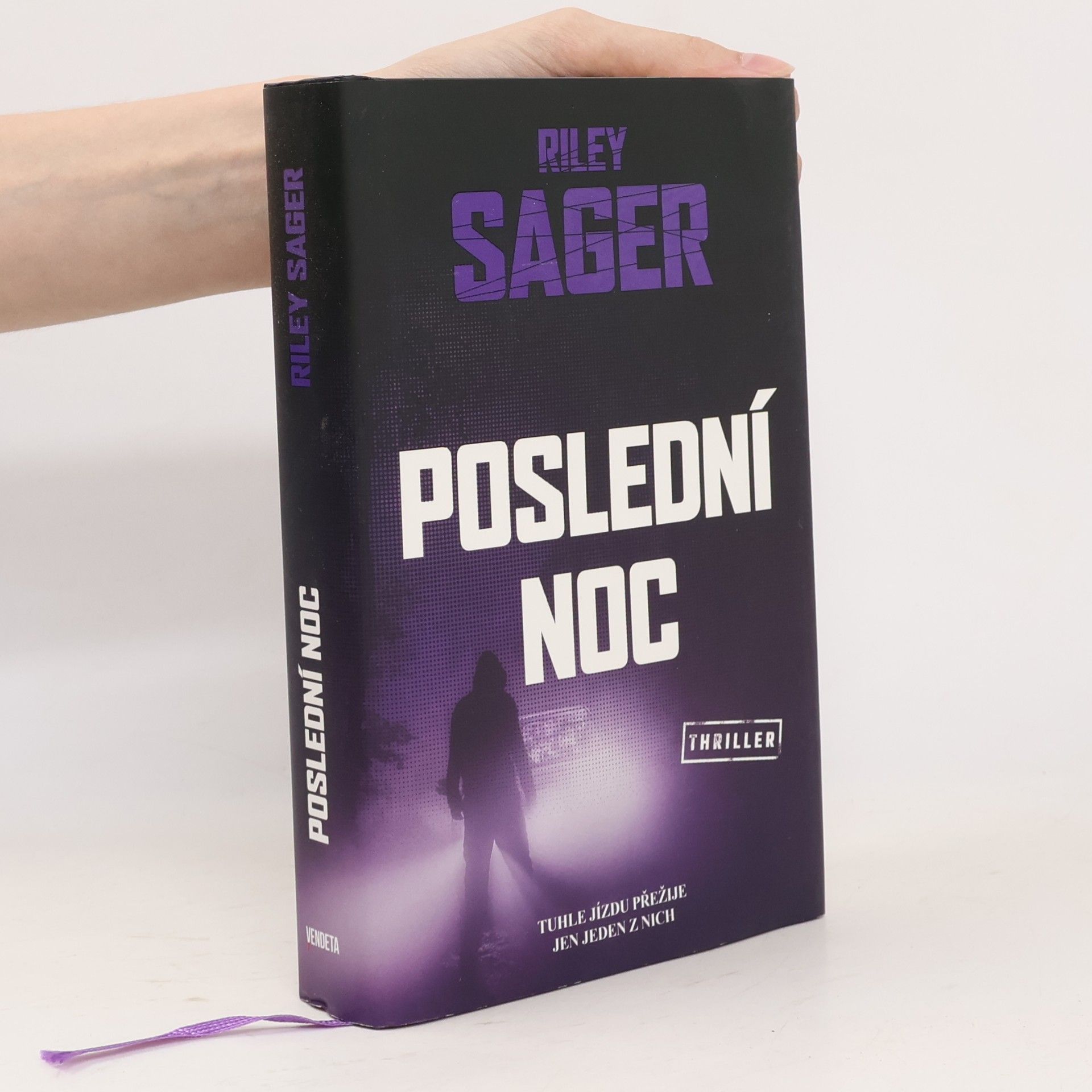 Riley Sager Poslední noc