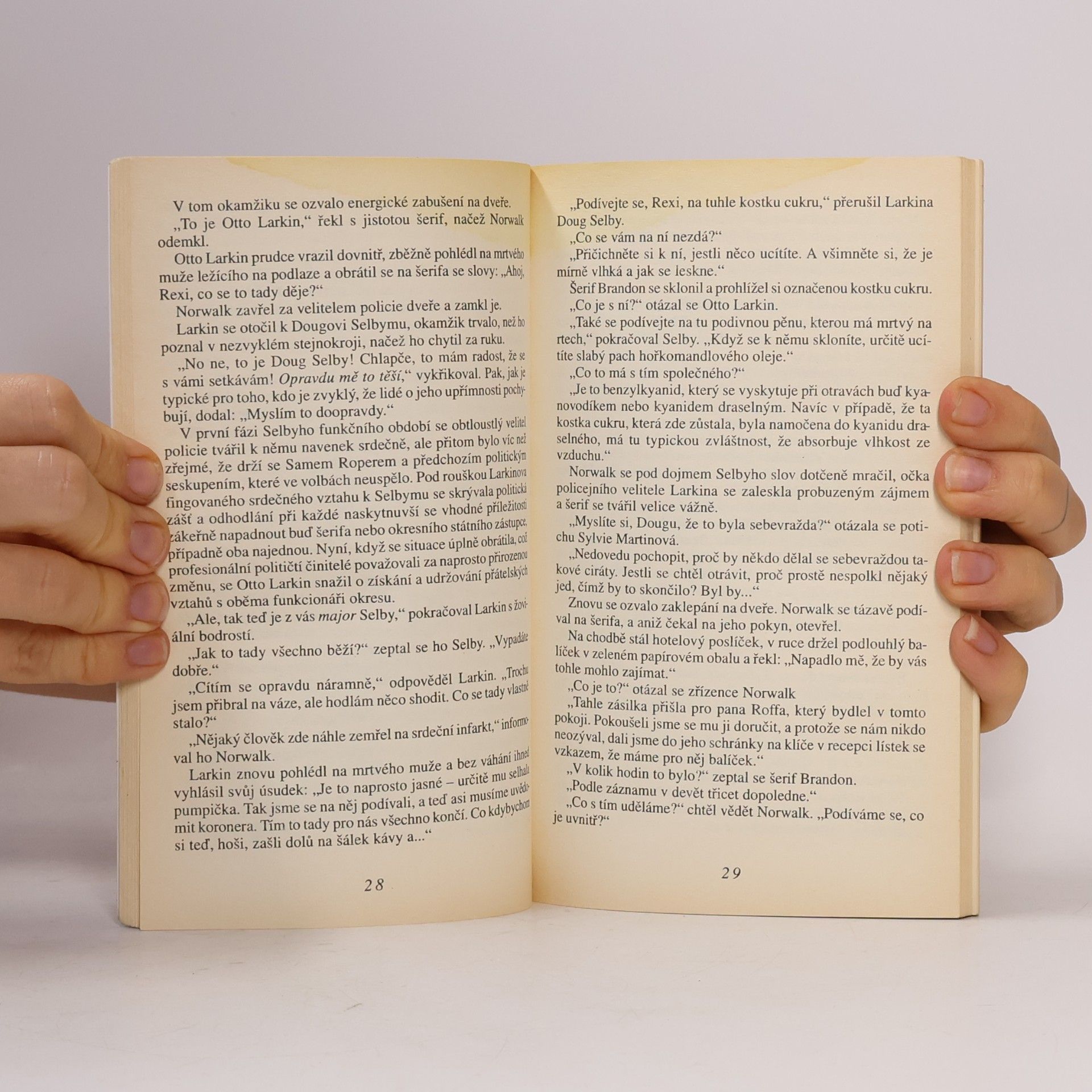 Erle Stanley Gardner Záhada bílých gardénií