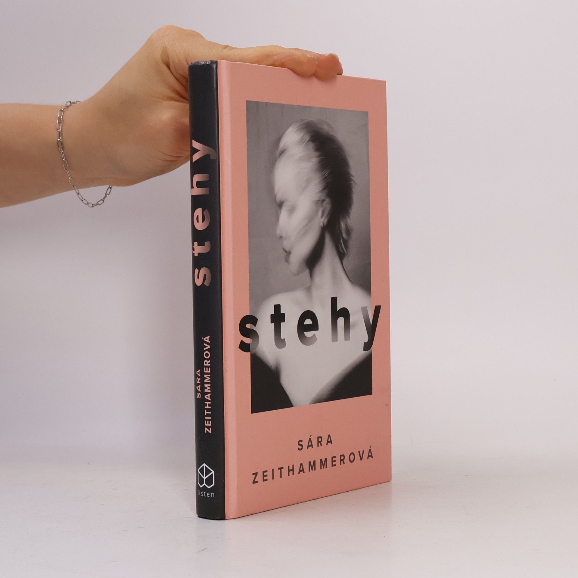Sára Zeithammerová Stehy