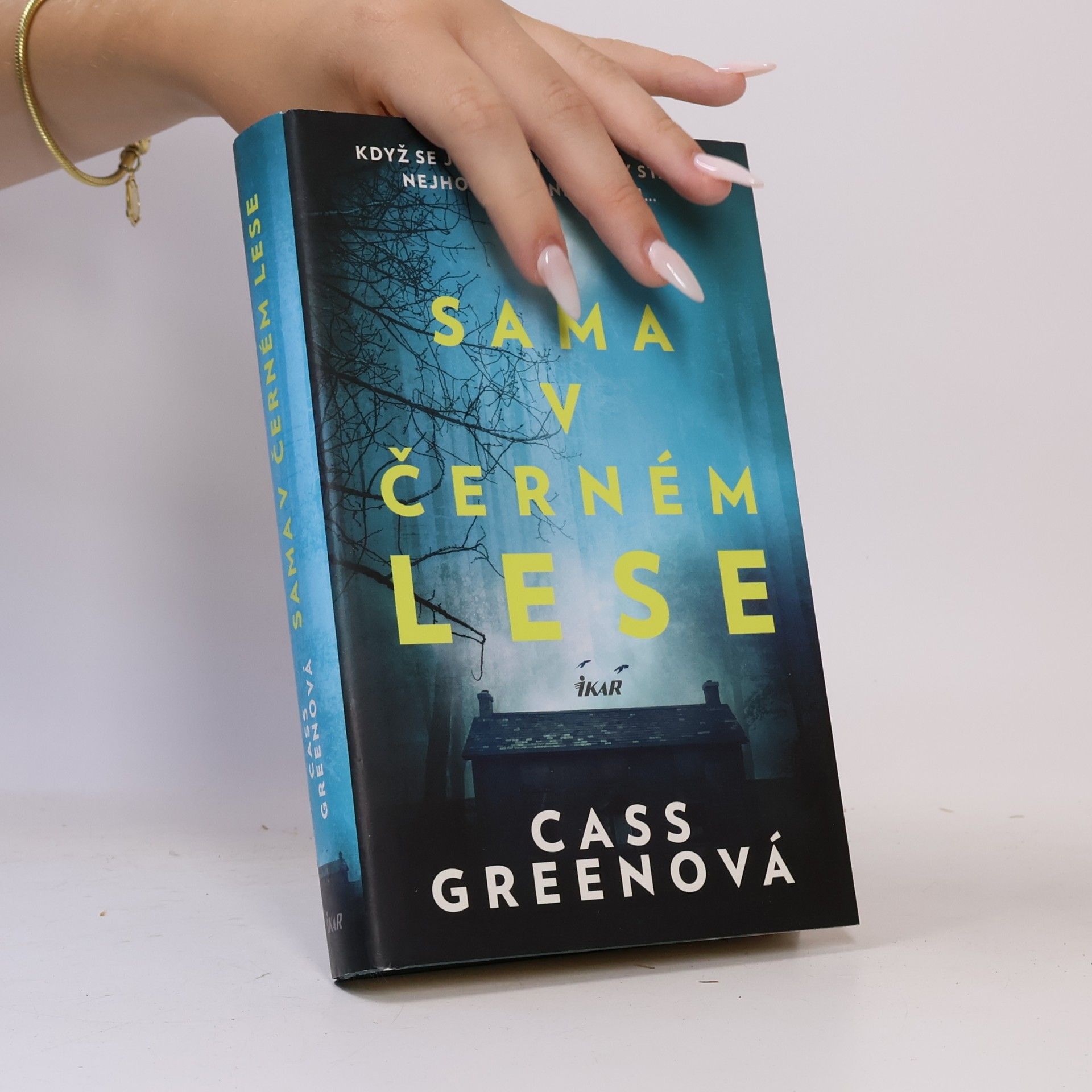 Cass Green Sama v černém lese
