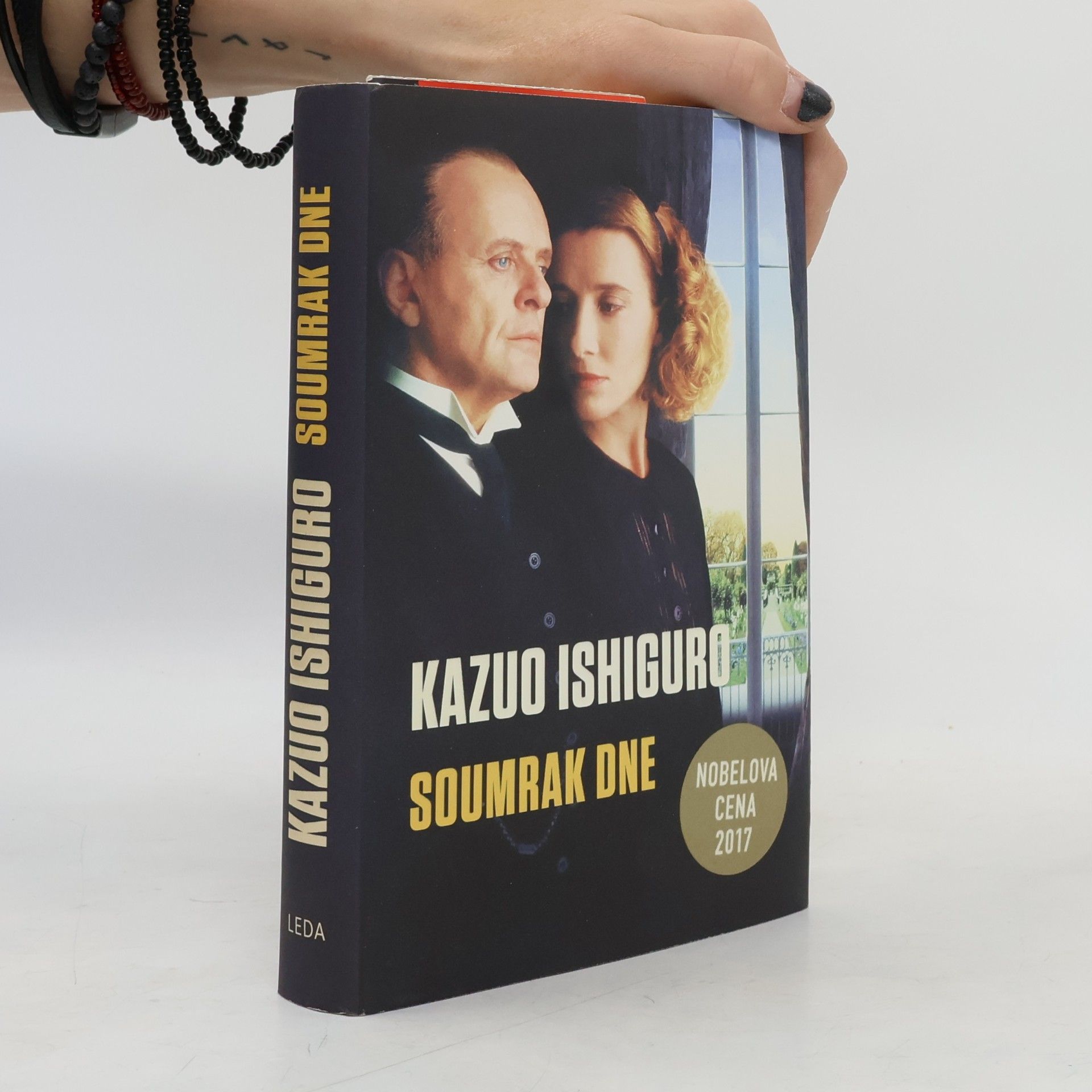Kazuo Ishiguro Soumrak dne