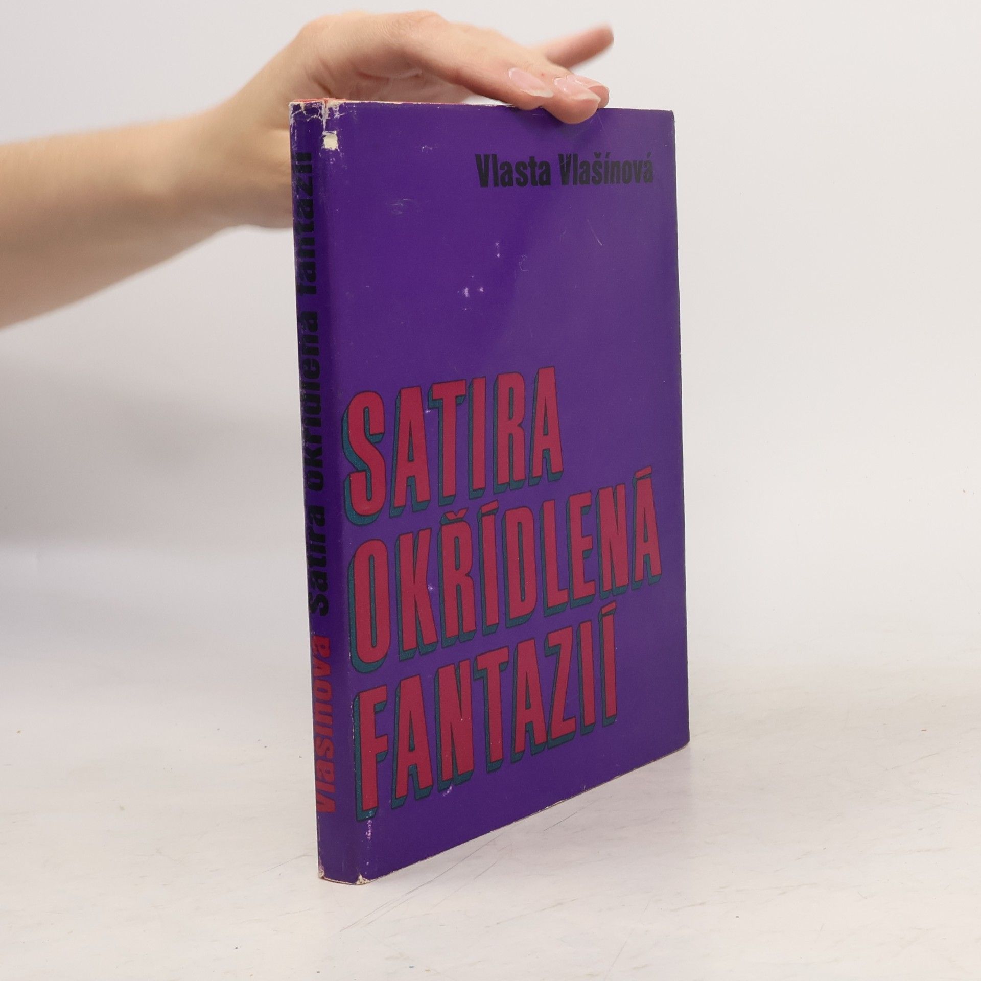 Vlasta Vlašínová Satira okřídlená fantazií