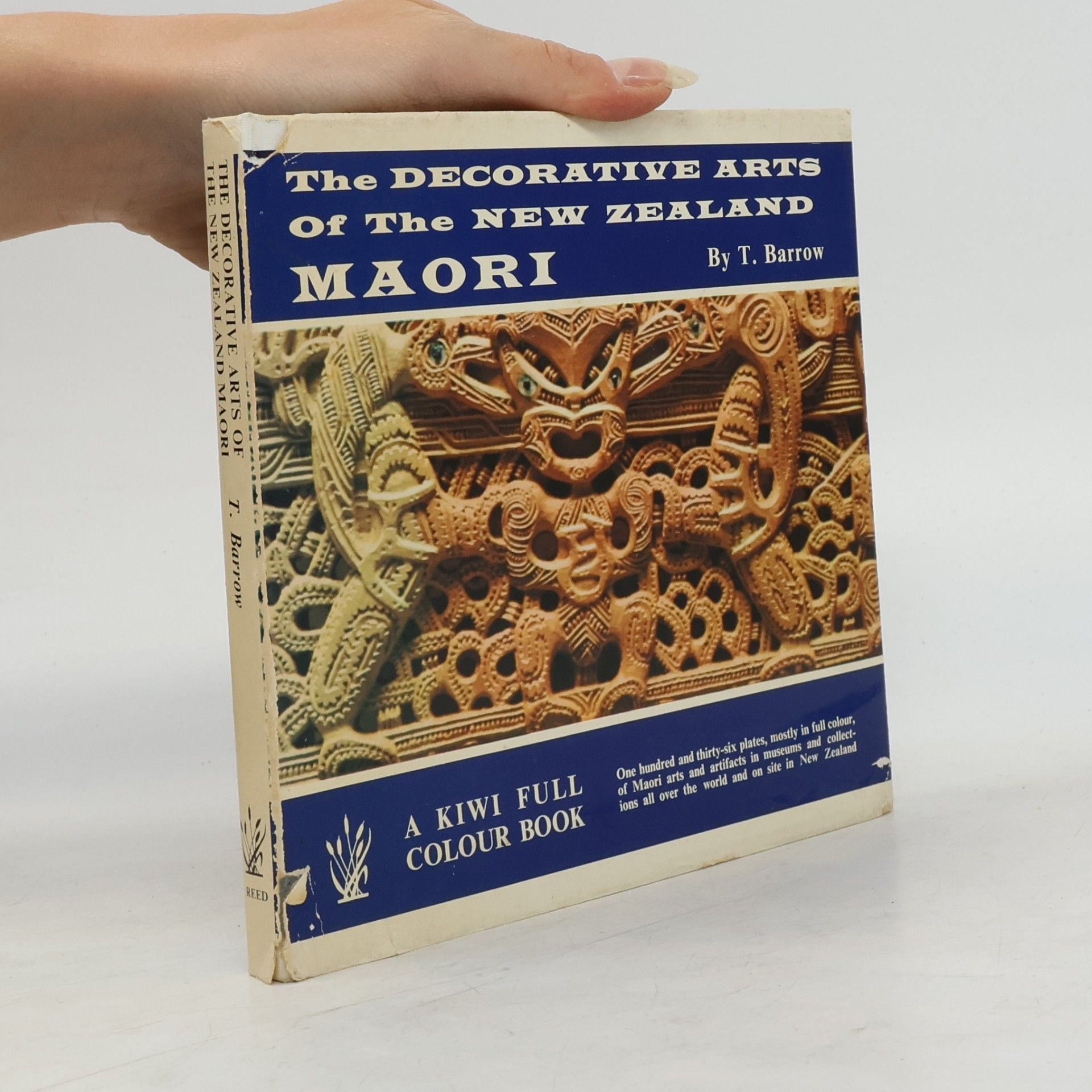 The Decorative Arts of the New Zealand Maori