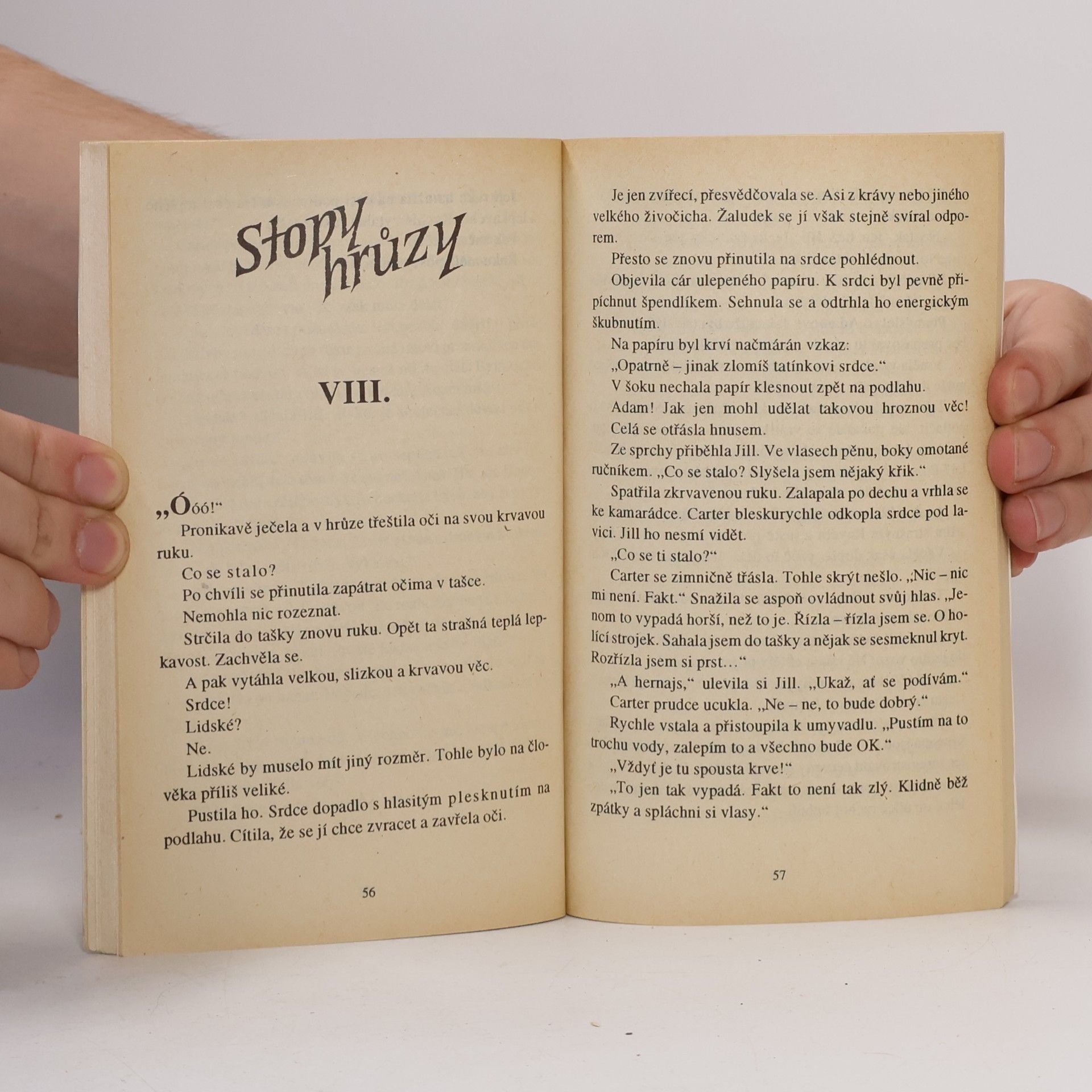 R. L. Stine Krvavá finta. Stopy hrůzy 40